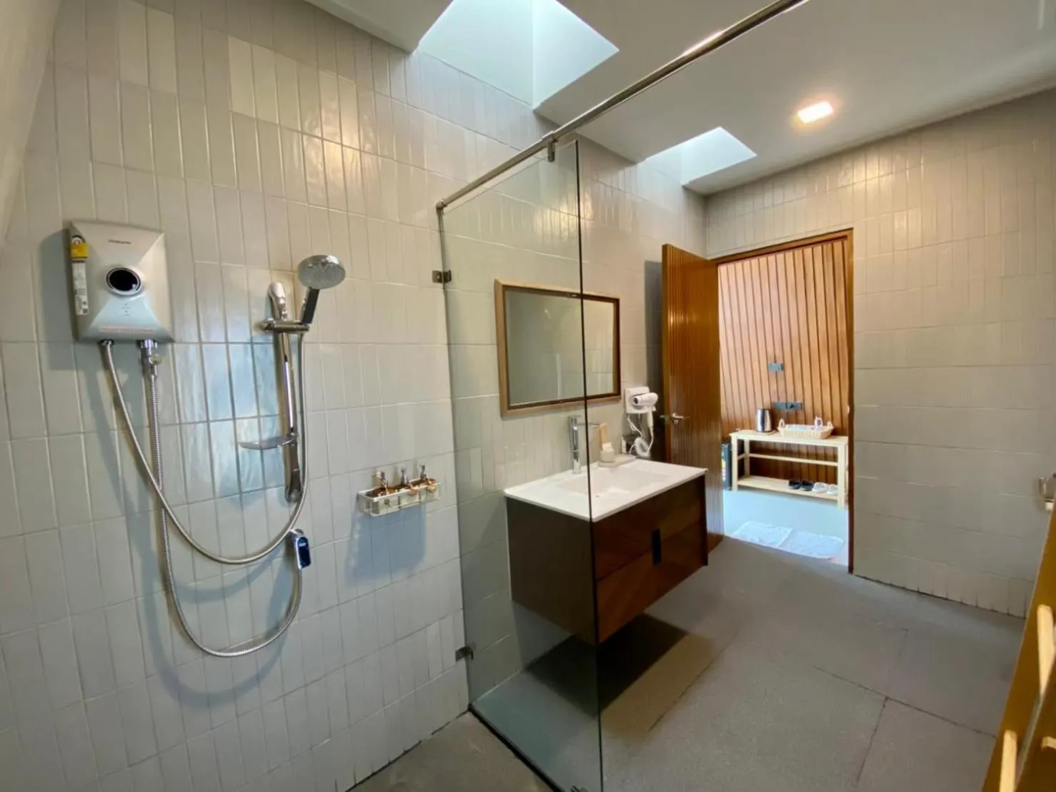 Shower in Royal Sammuk Villa