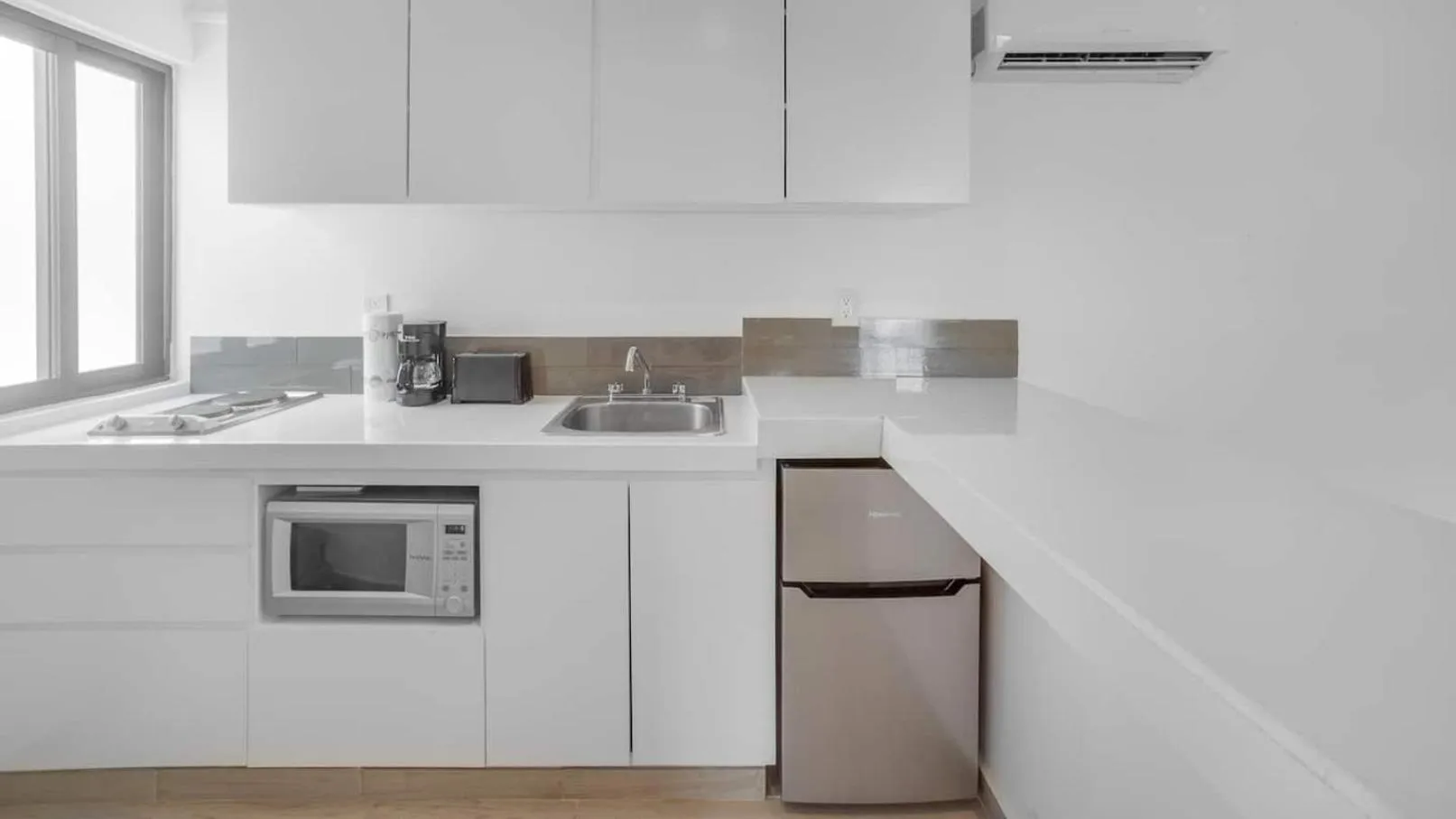 Valentina Suites by Las Flores Vacation Rentals