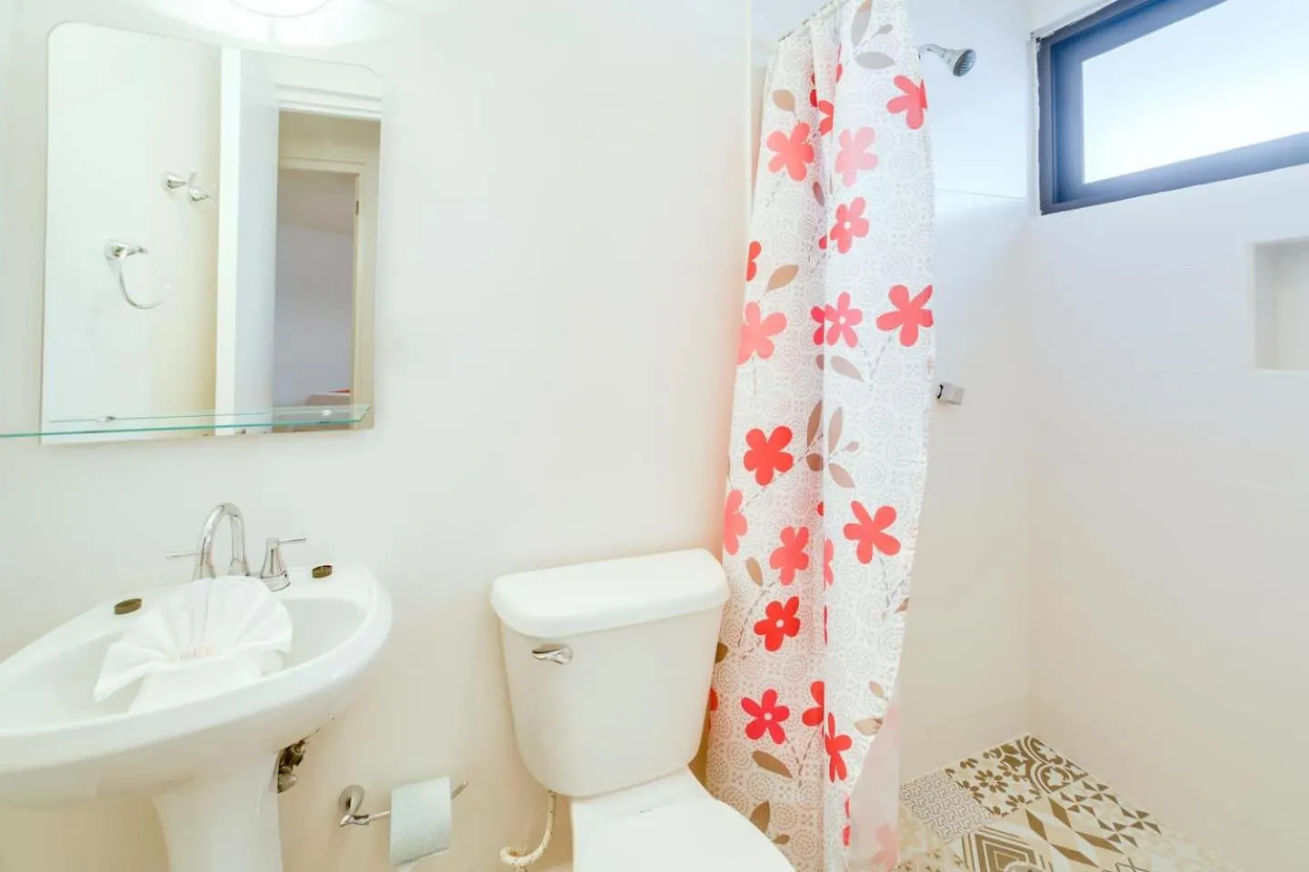 Valentina Suites by Las Flores Vacation Rentals