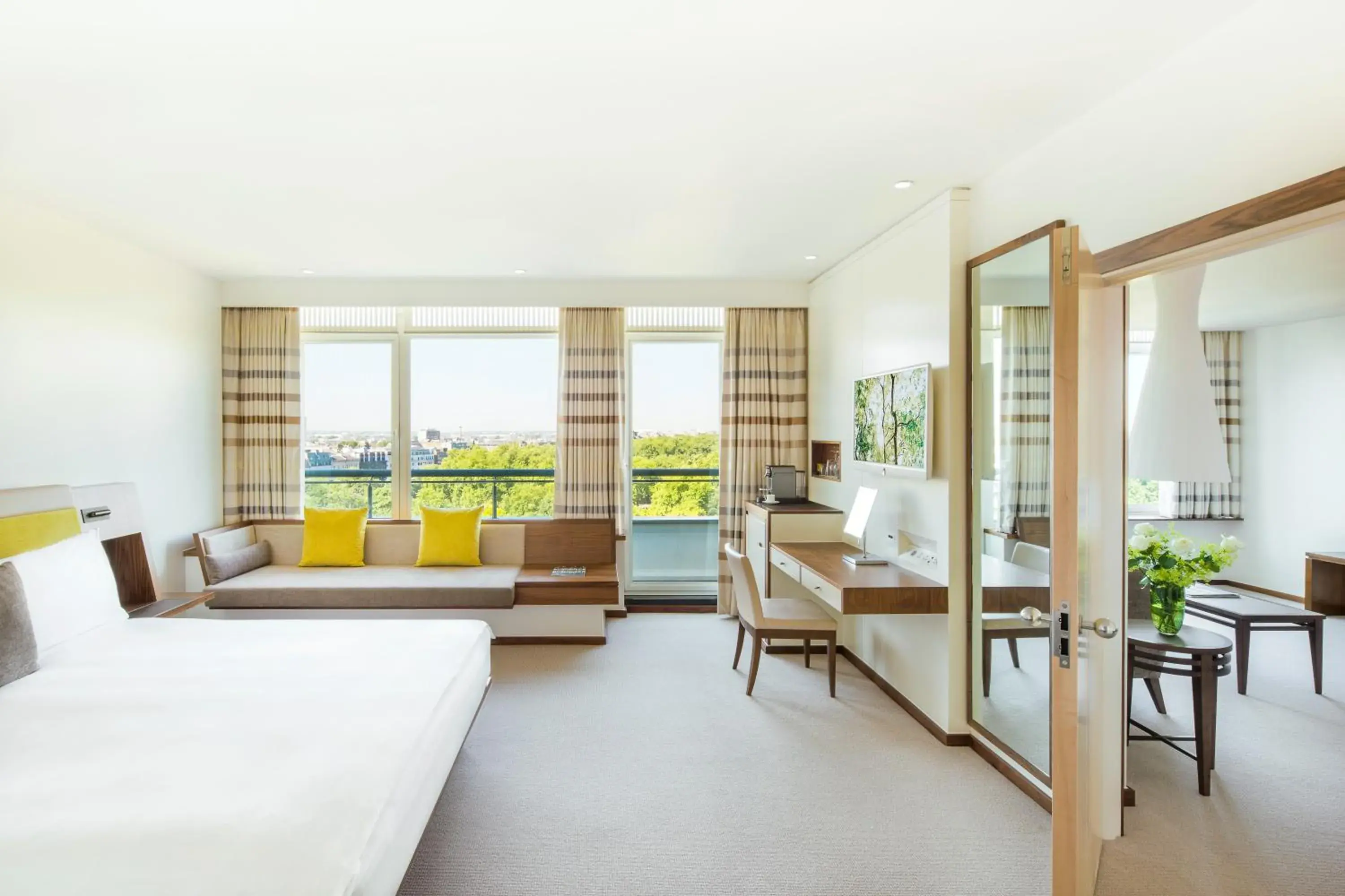 Bed in COMO Metropolitan London Bed in COMO Metropolitan London