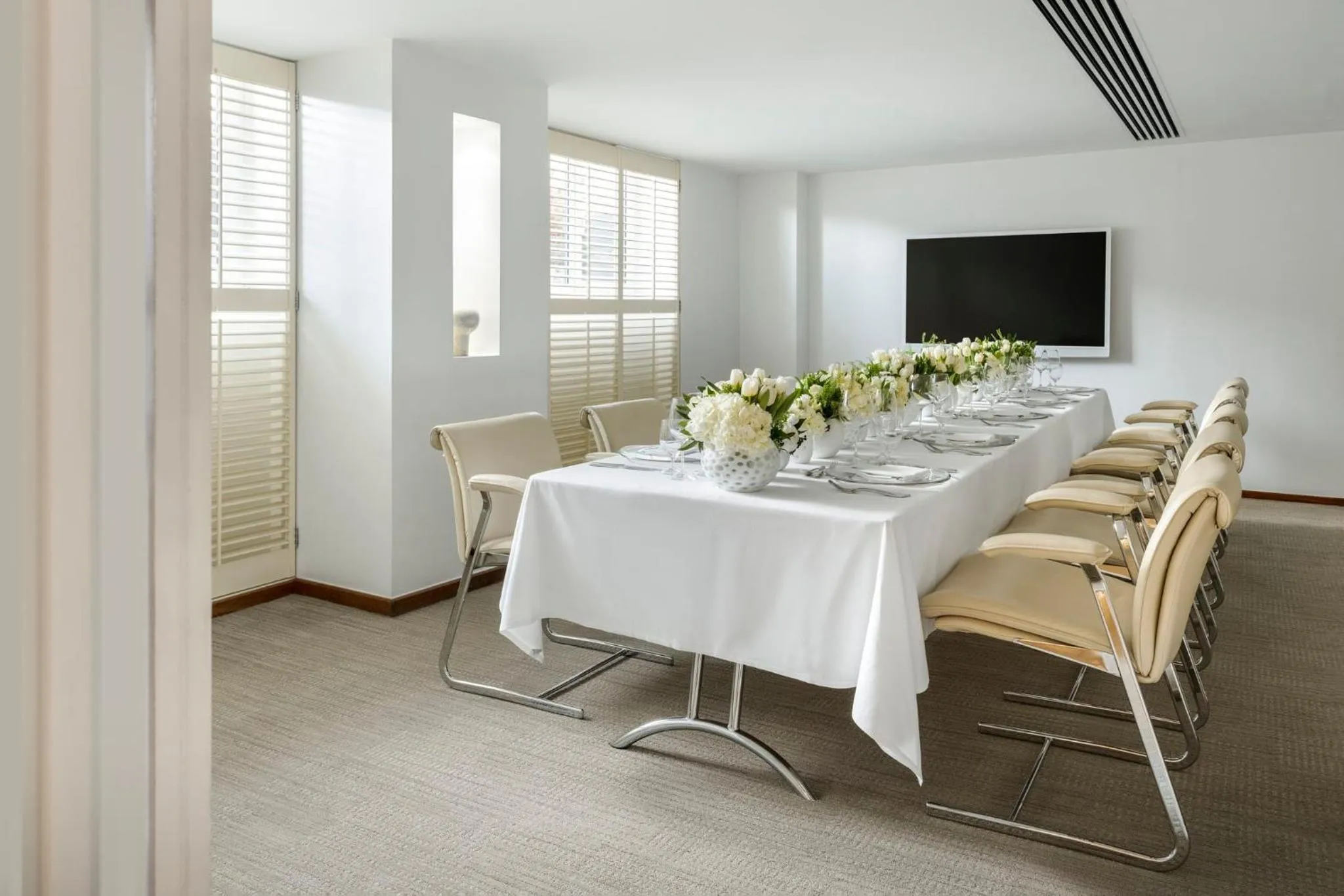 Meeting/conference room in COMO Metropolitan London