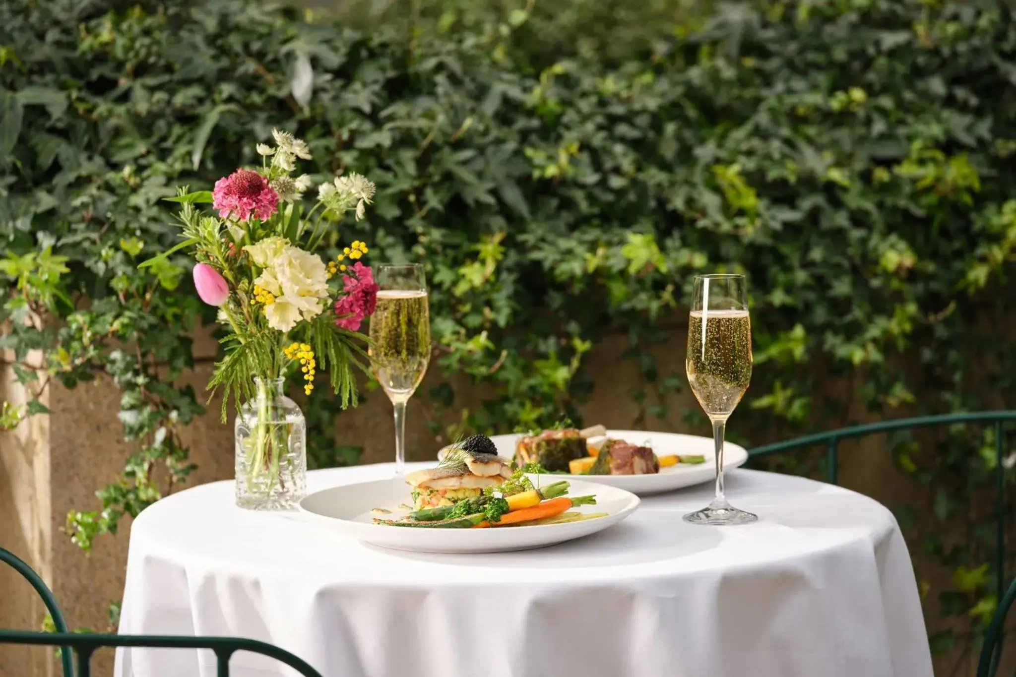 Food and drinks in COMO Metropolitan London Food and drinks in COMO Metropolitan London