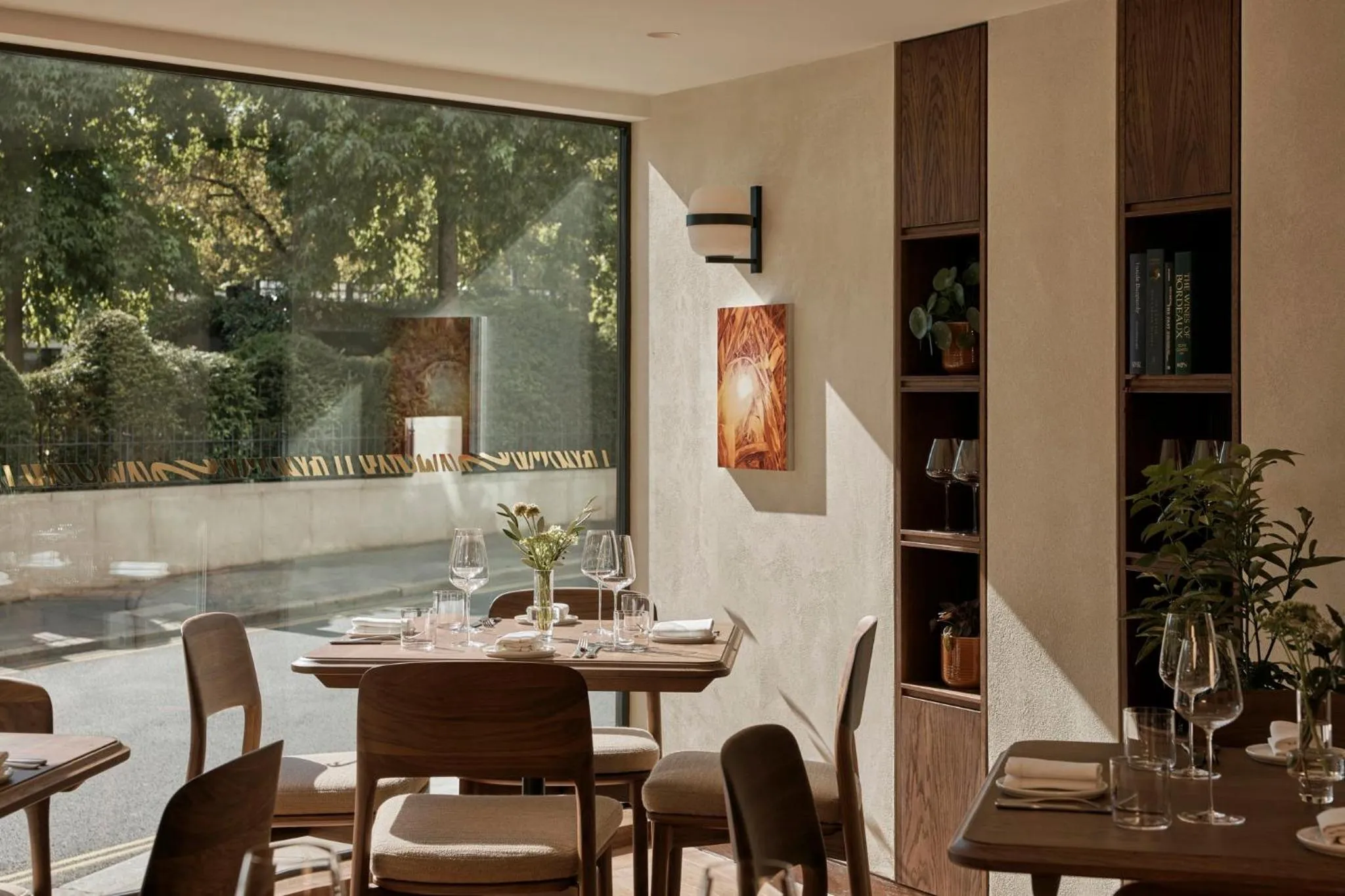 Restaurant/places to eat in COMO Metropolitan London