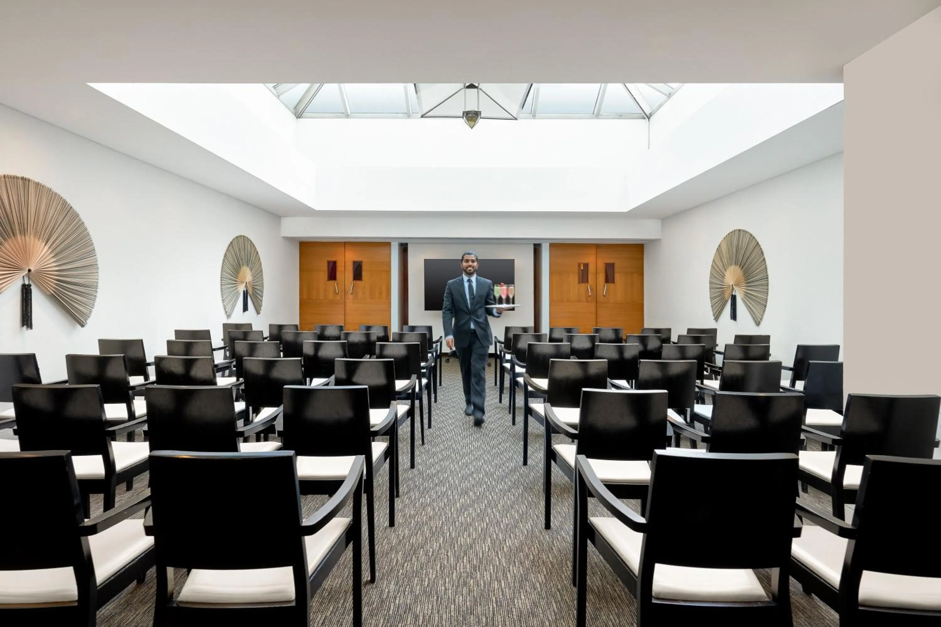 Business facilities in COMO Metropolitan London