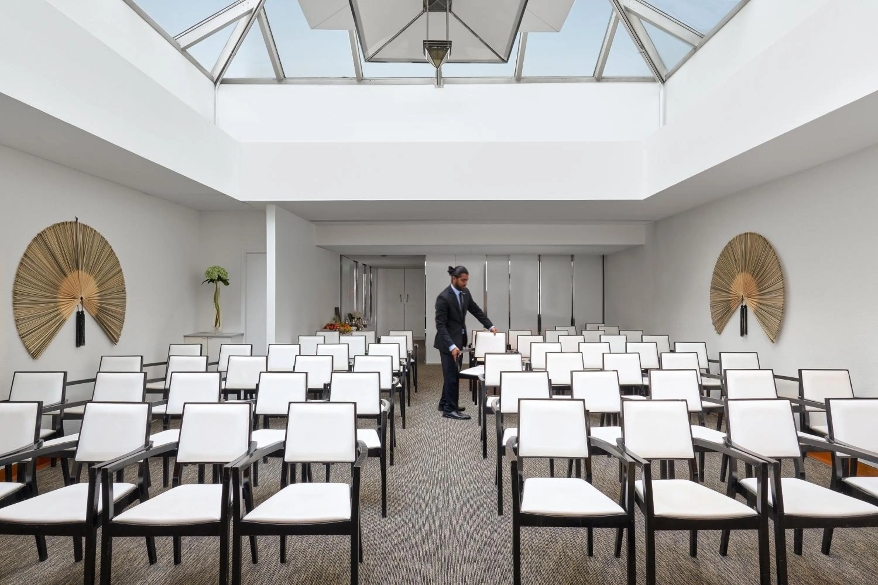 Business facilities in COMO Metropolitan London