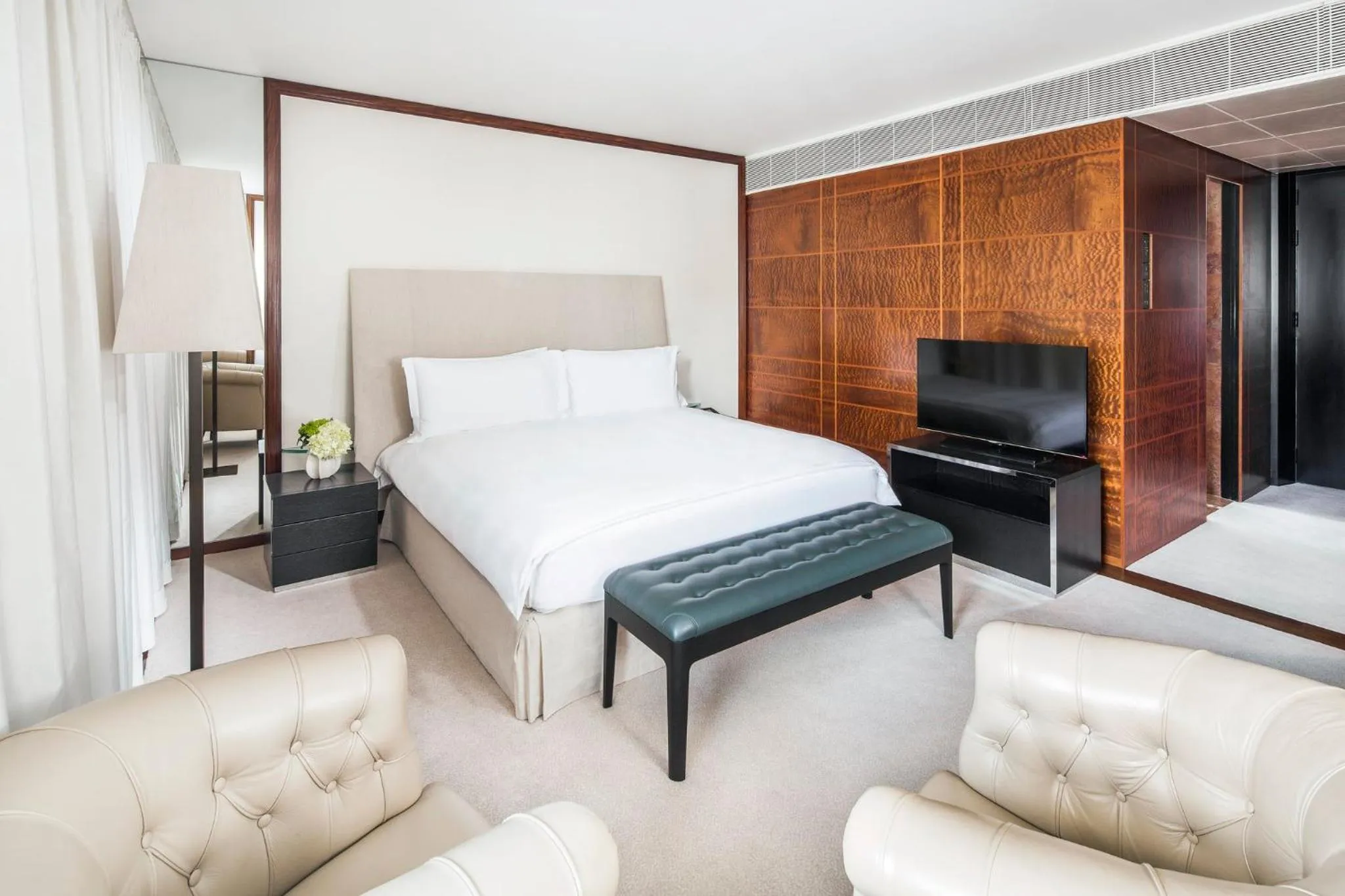 Bedroom, Bed in COMO The Halkin