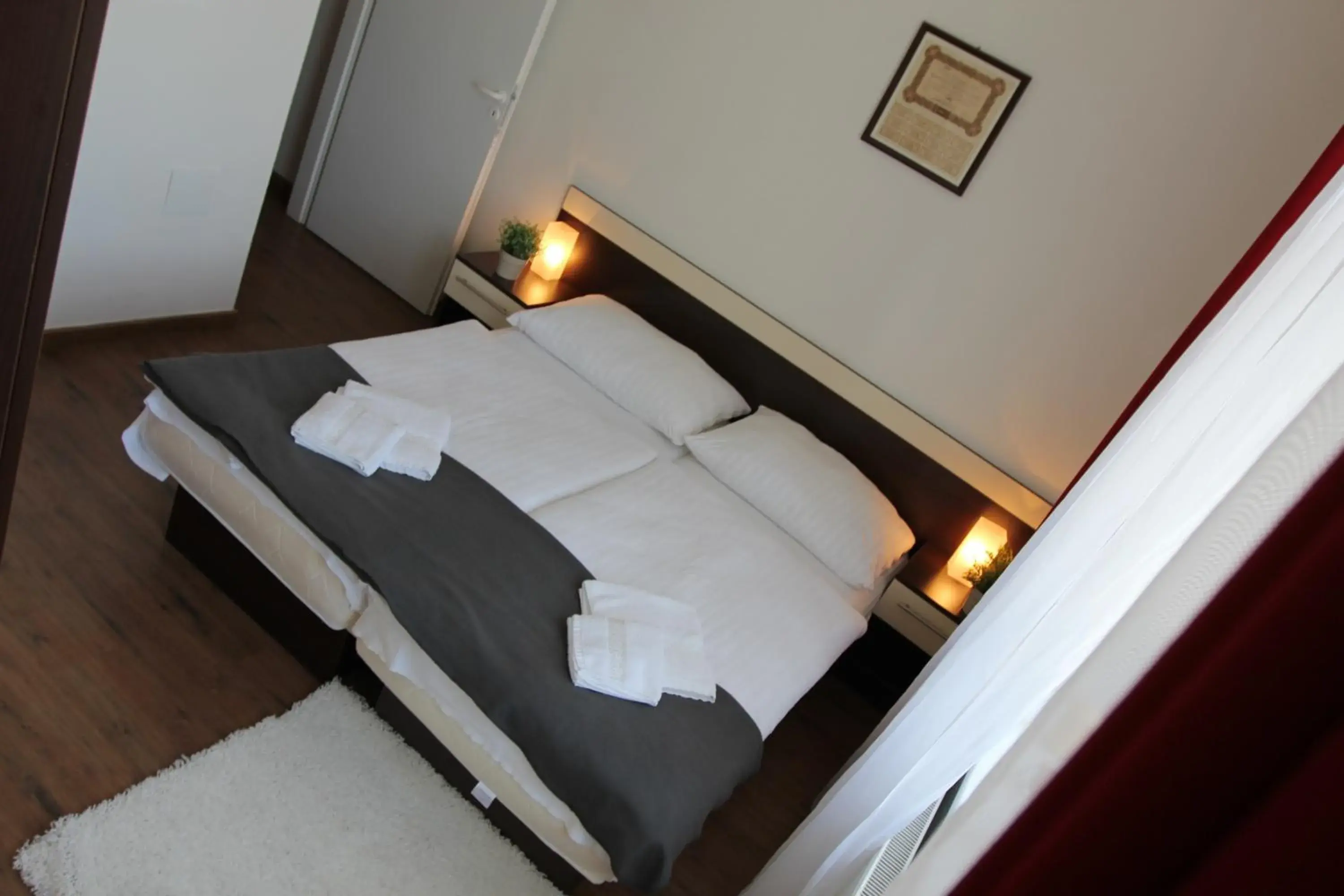 Double or Twin Room in Residence Vysta Double or Twin Room in Residence Vysta