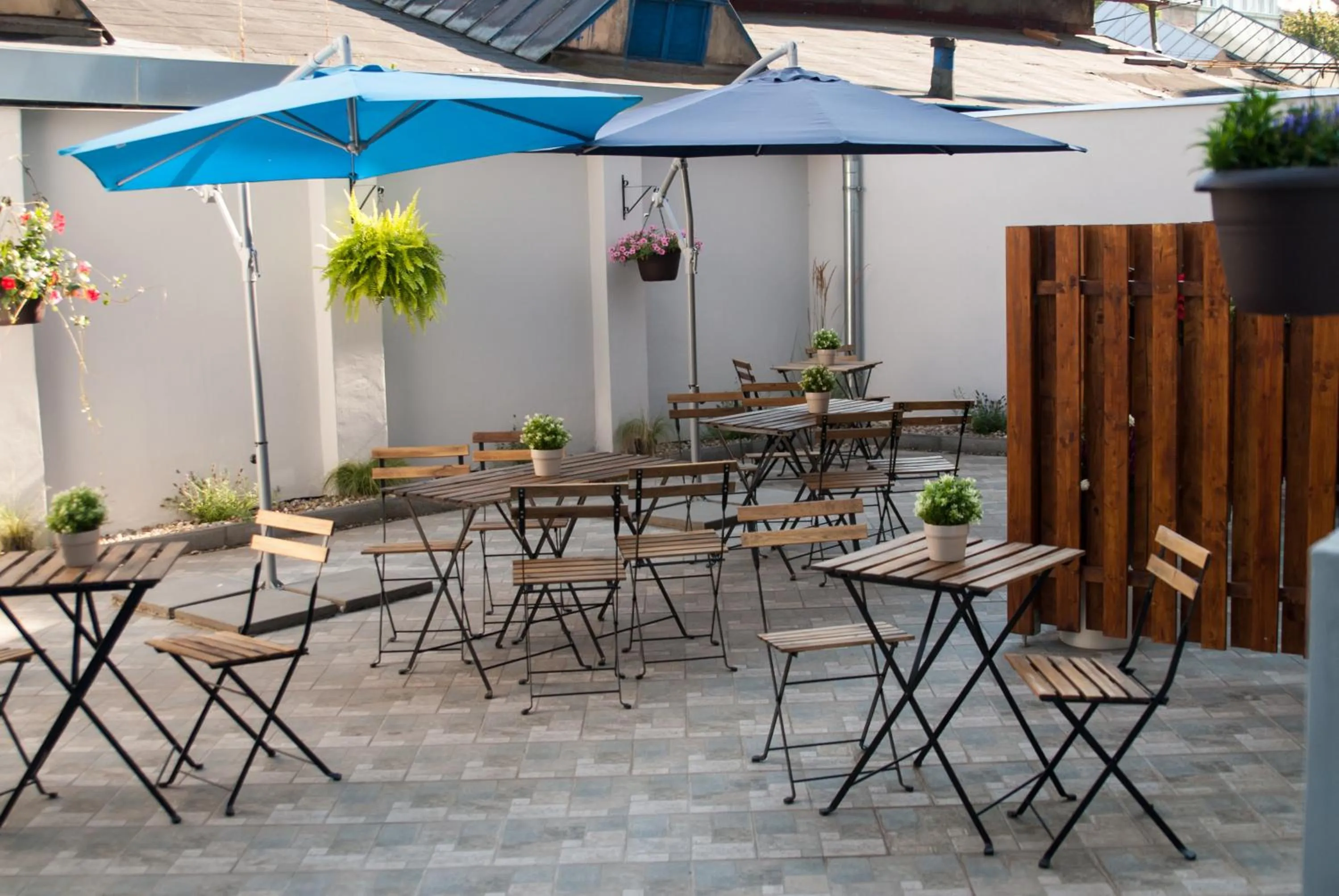 Patio in Residence Vysta