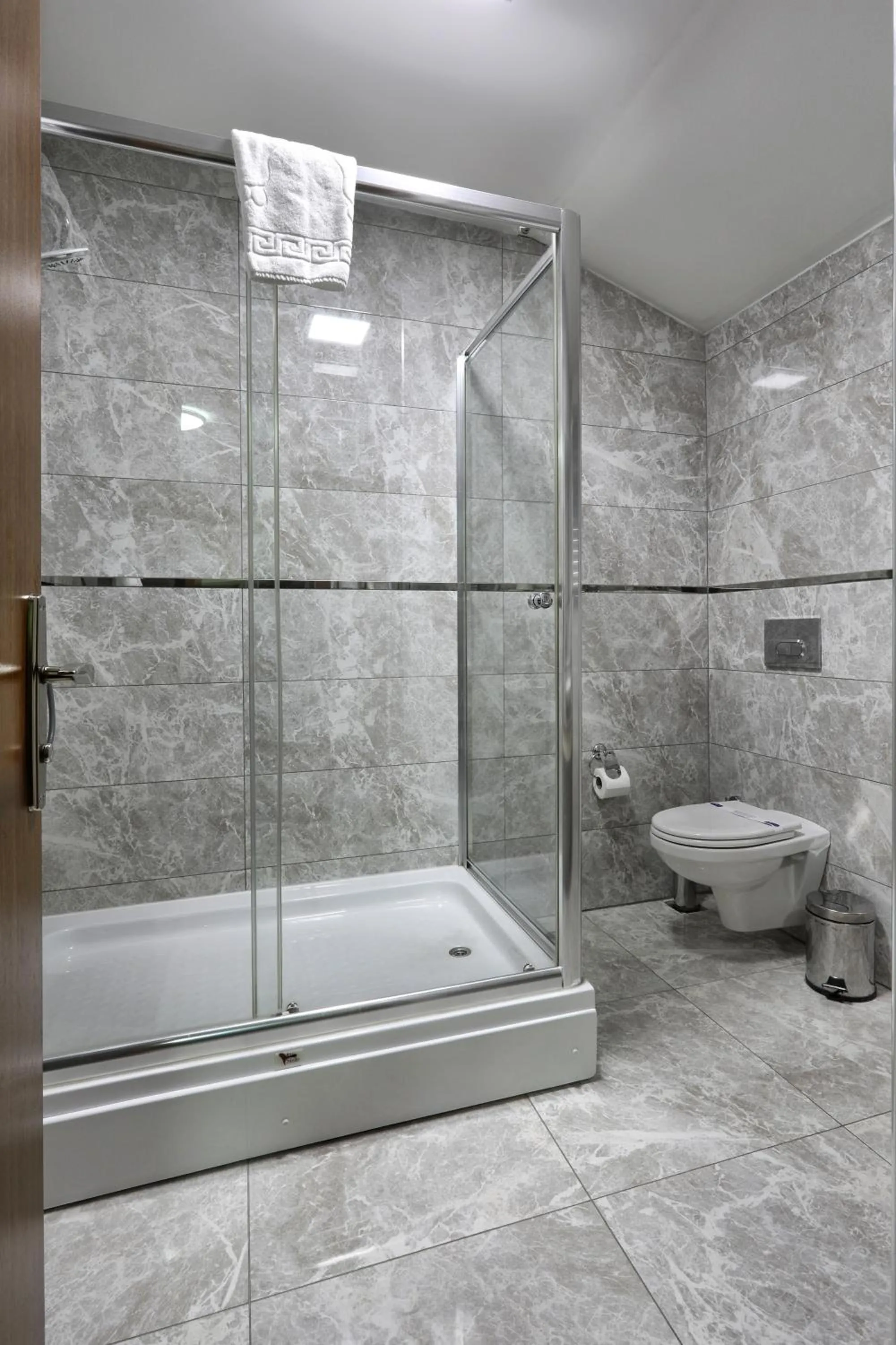 Bathroom in Seckin Hotel