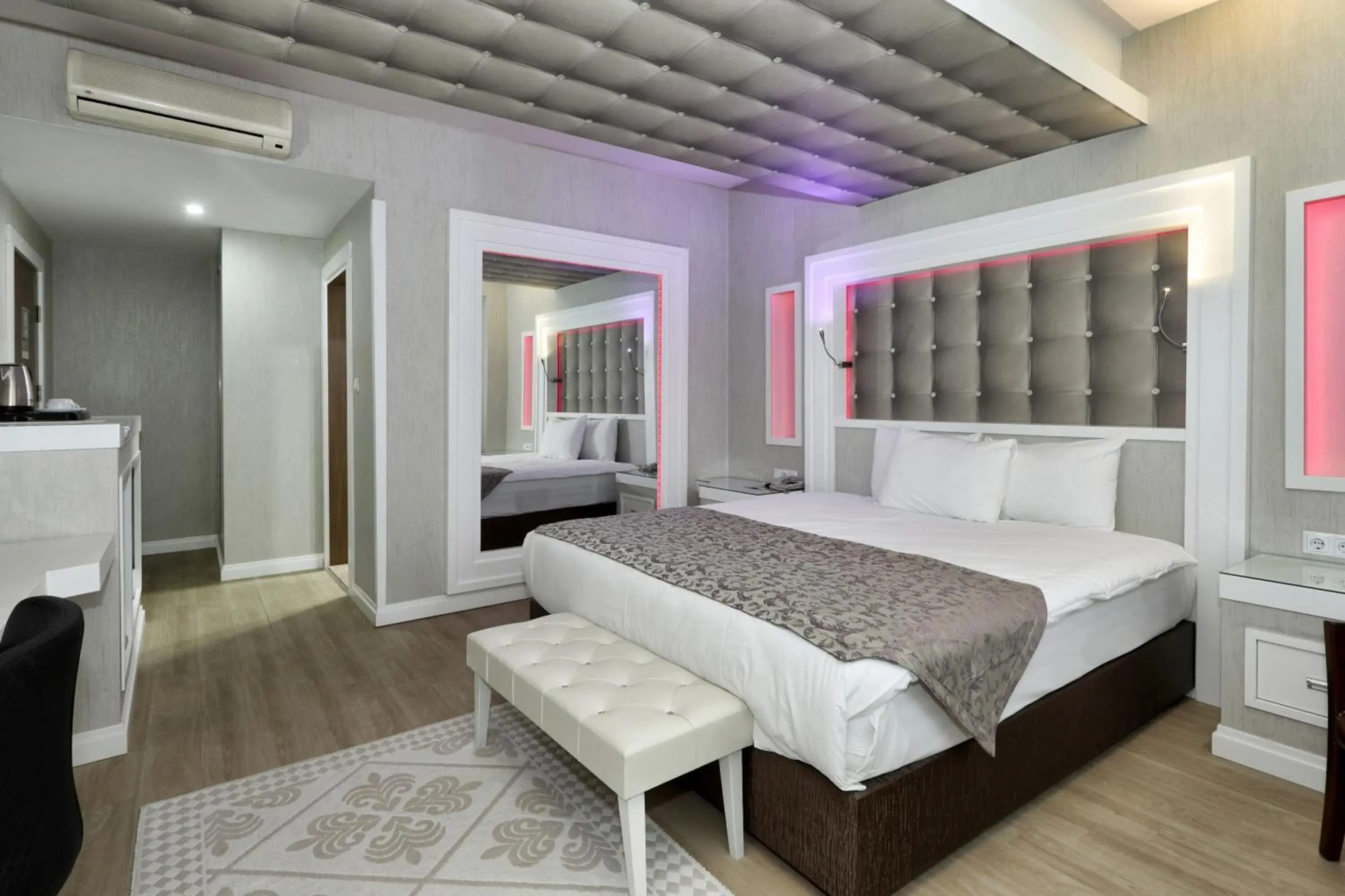 Bedroom, Bed in Seckin Hotel Bedroom, Bed in Seckin Hotel