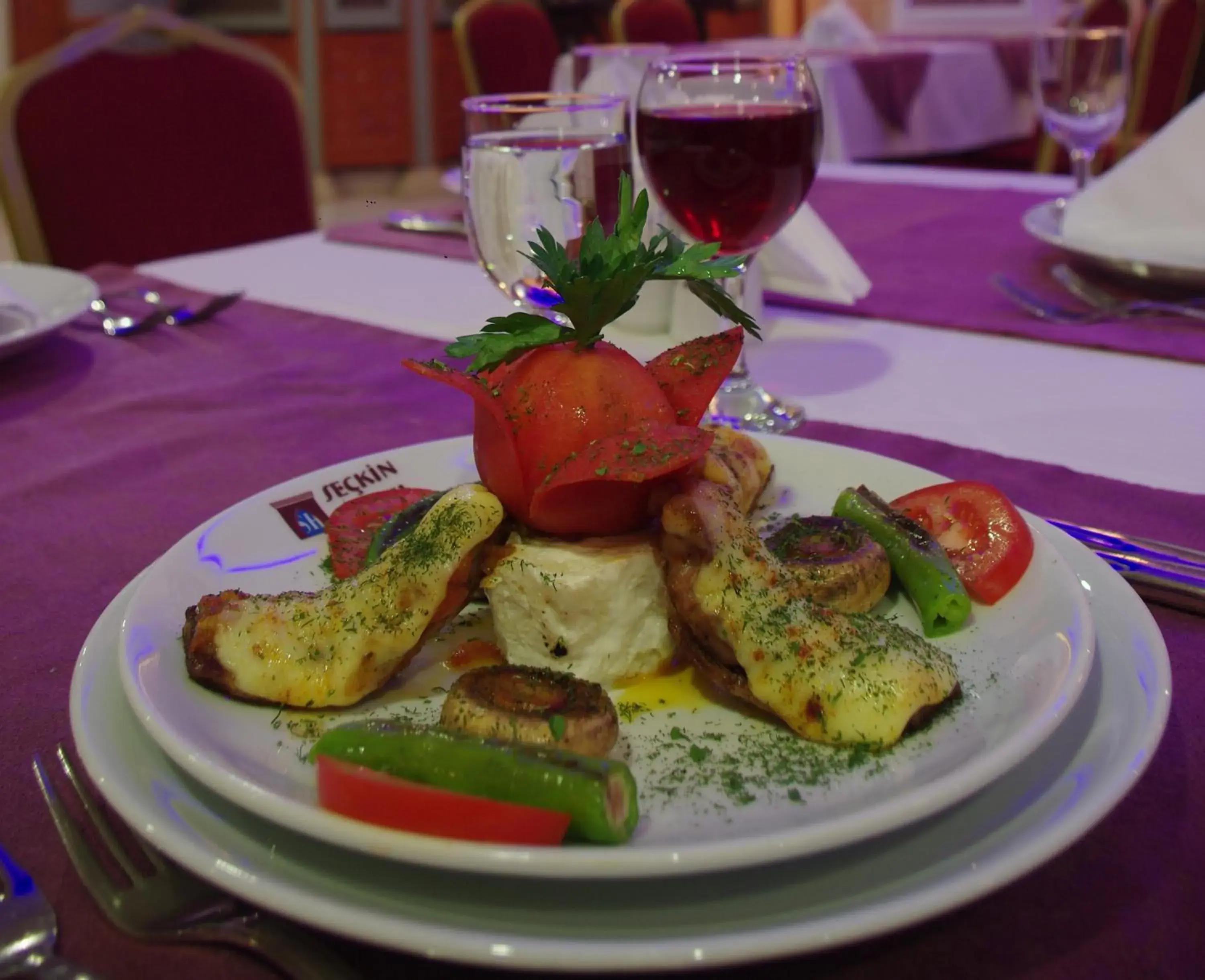 Restaurant/places to eat in Seckin Hotel Restaurant/places to eat in Seckin Hotel