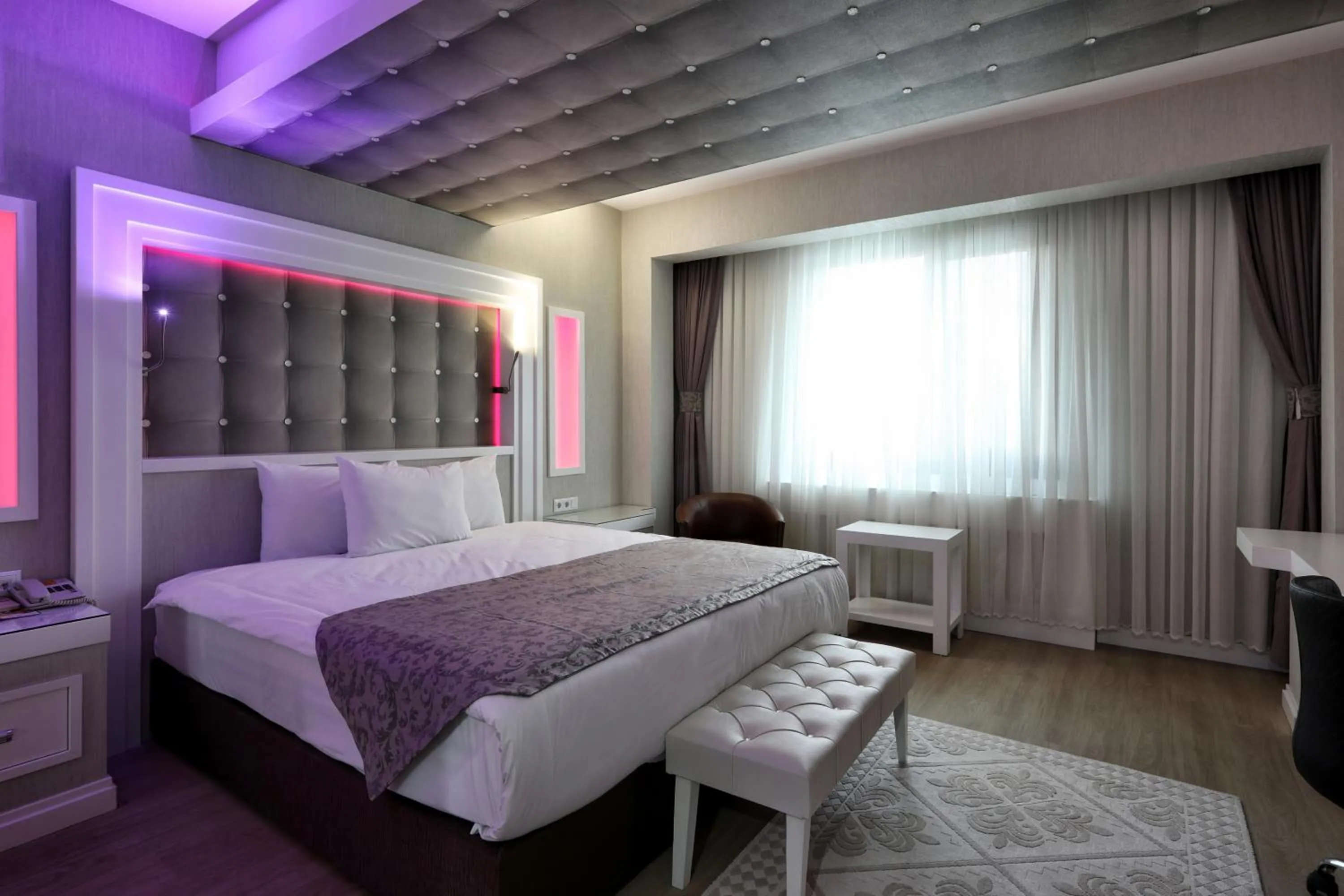 Coffee/tea facilities, Bed in Seckin Hotel