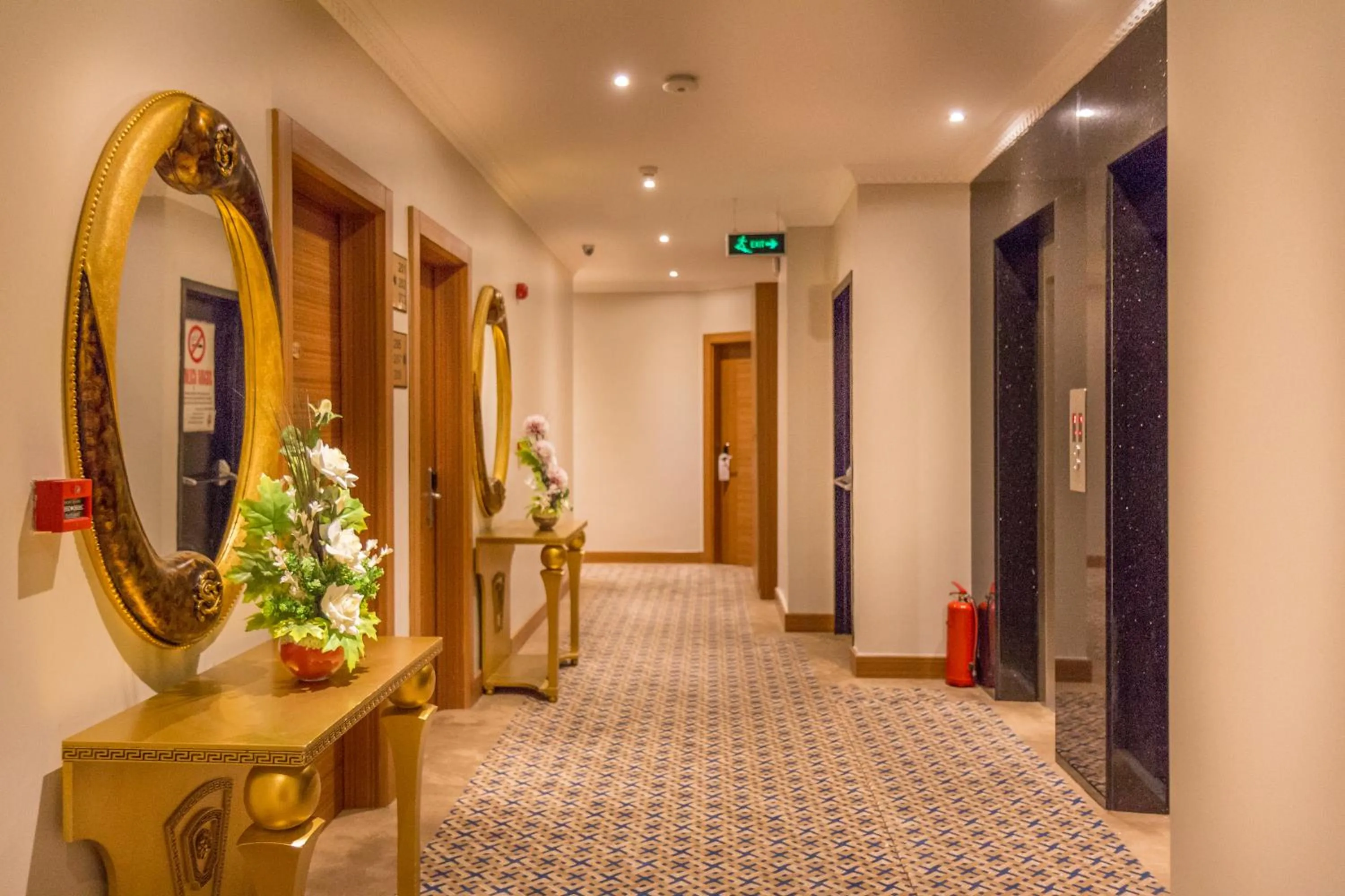 Decorative detail in Grand Rosa Hotel