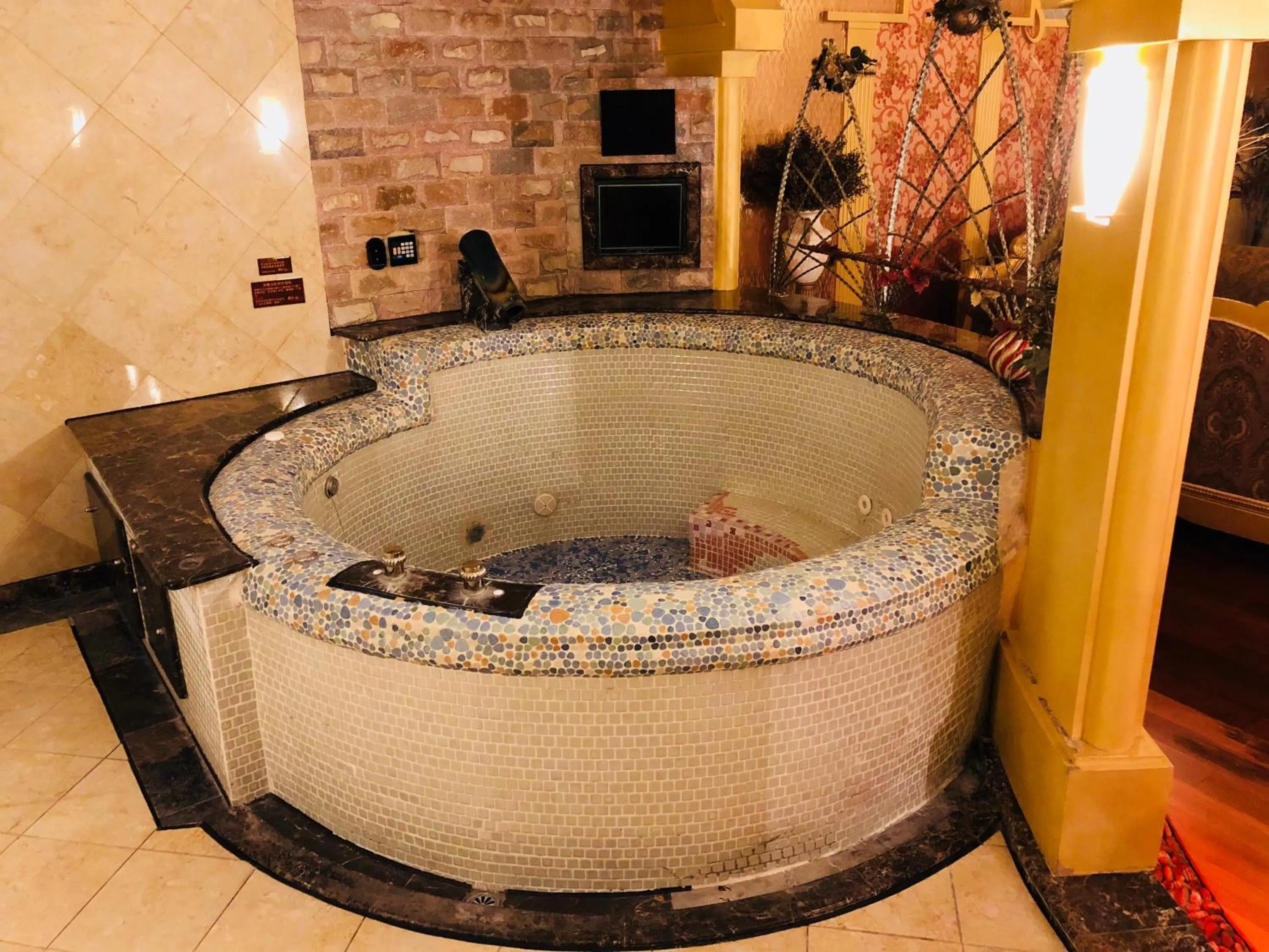 Hot Tub in Hakodate Motel