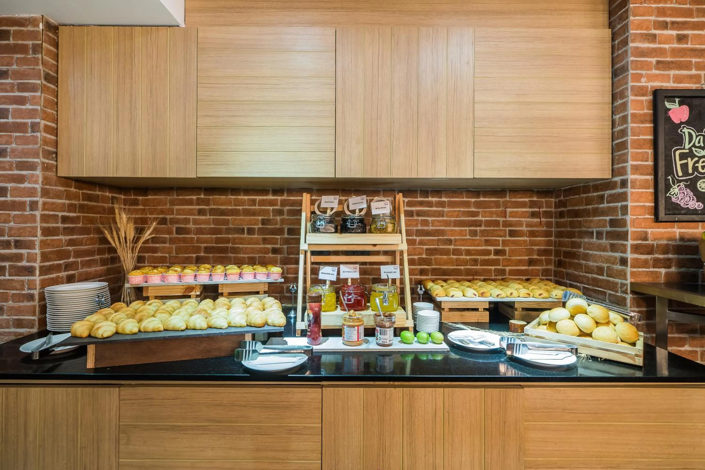 Breakfast in Citrus Grande Hotel Pattaya by Compass Hospitality