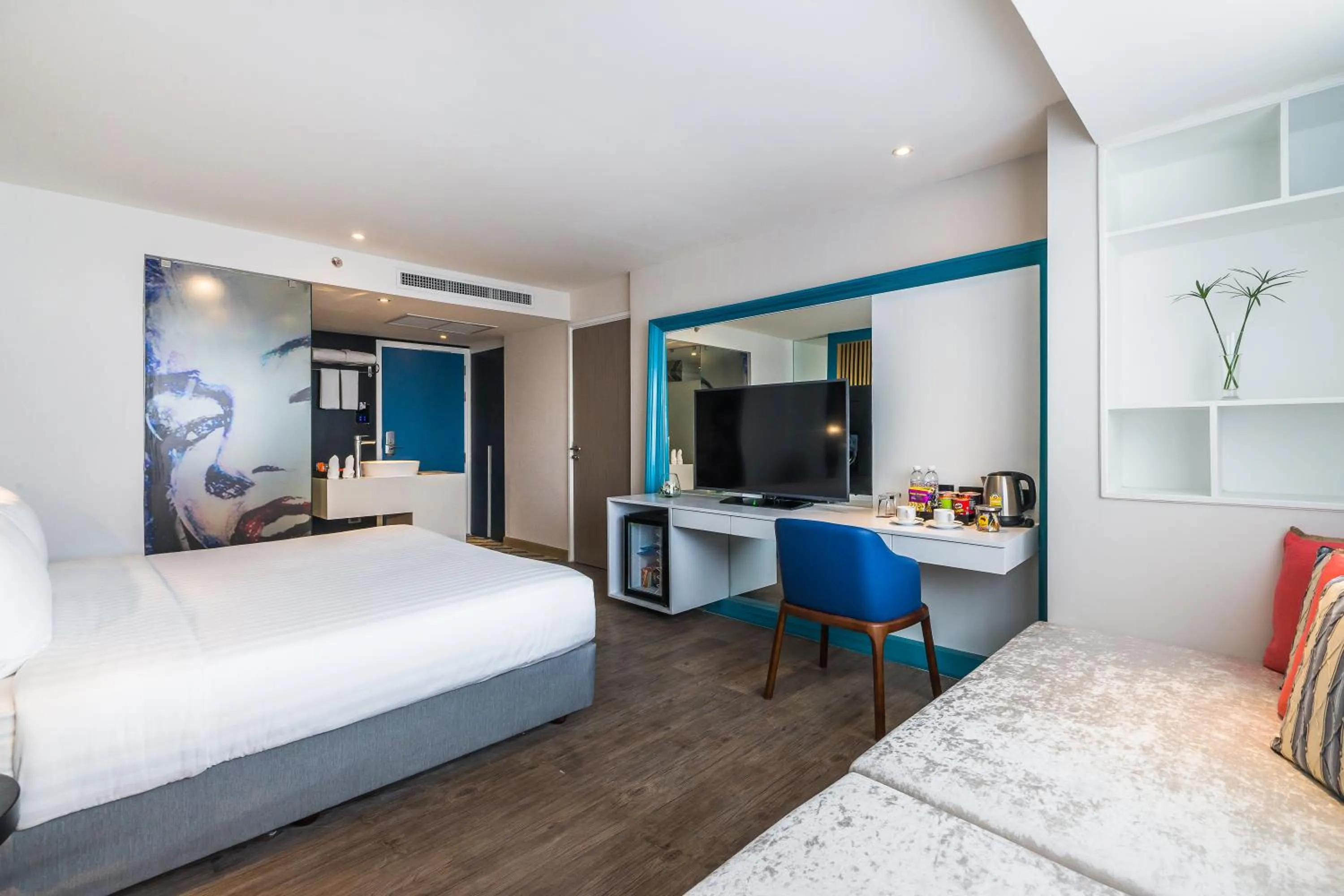 Photo of the whole room, Bed in Citrus Grande Hotel Pattaya by Compass Hospitality