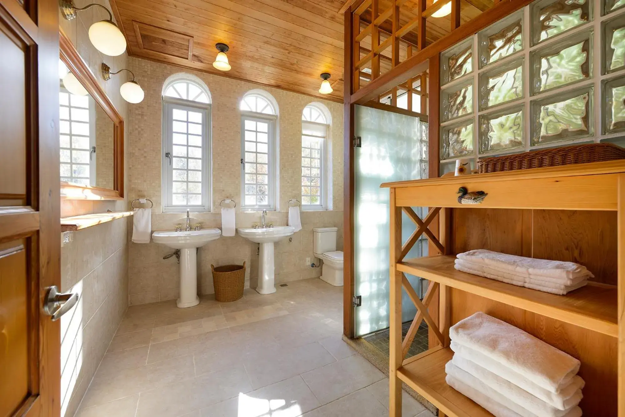 Bed in Aurora Villa Bed in Aurora Villa