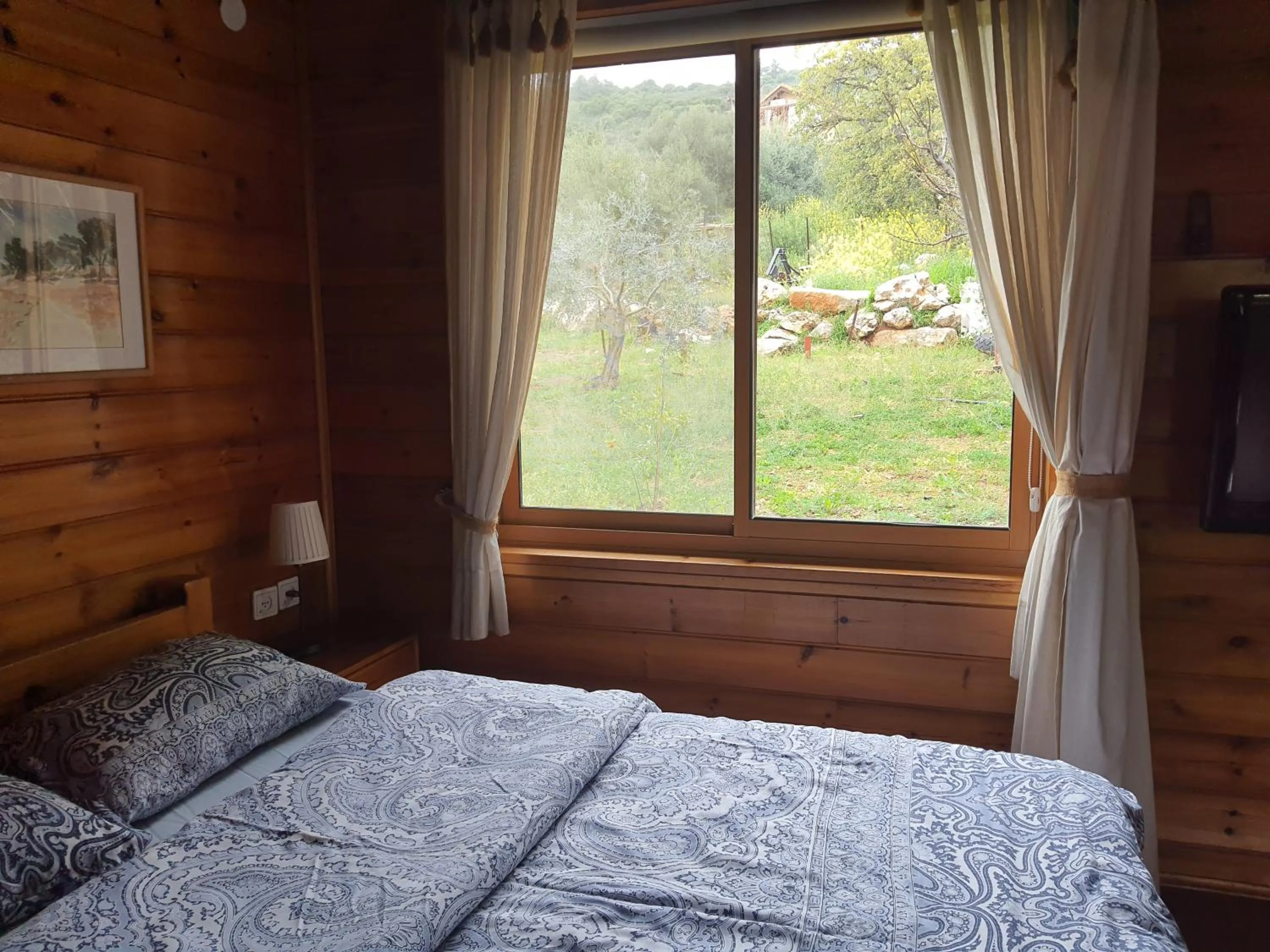 Bed in Eretz Hagalil - Land of Galilee