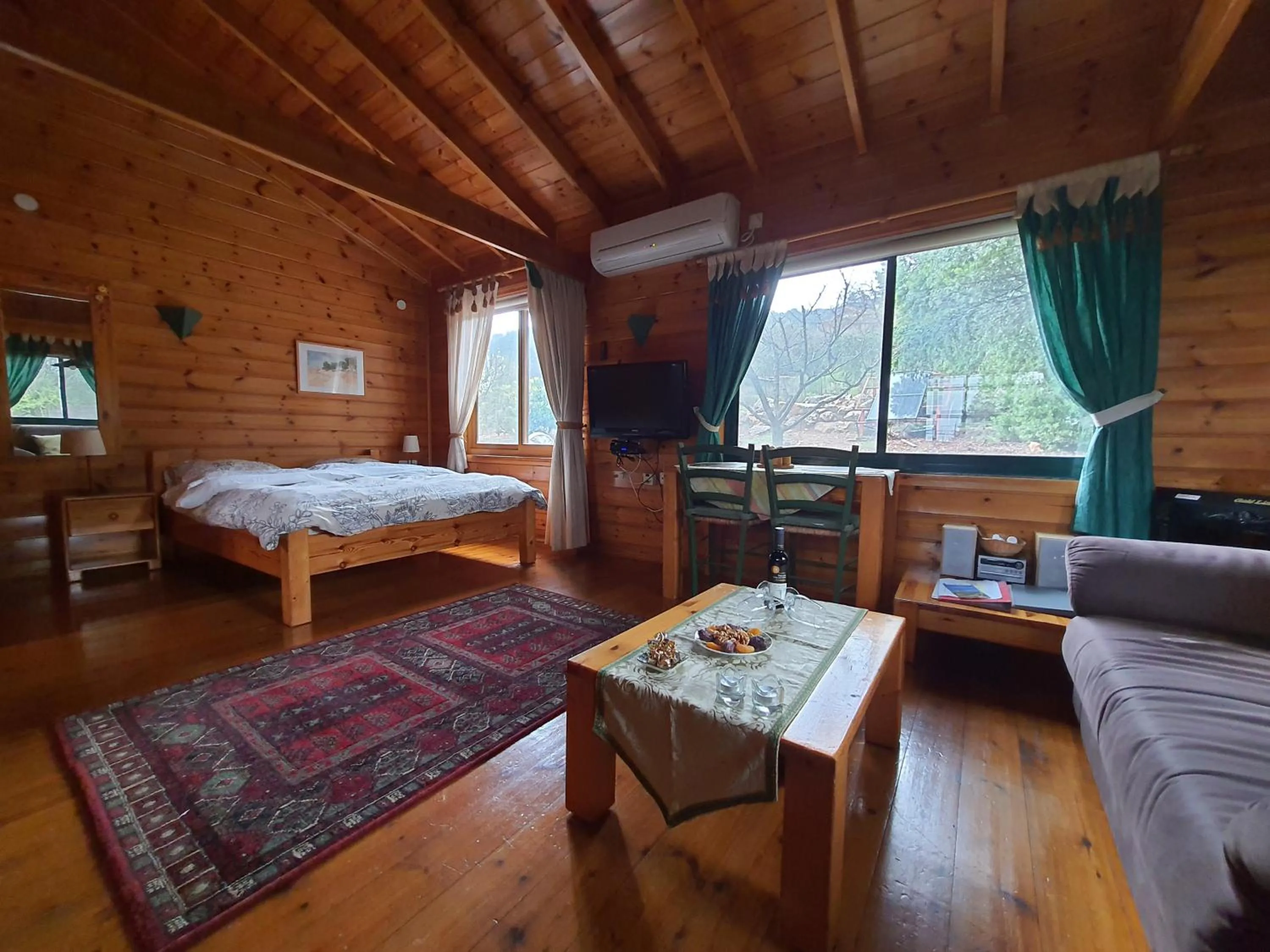 Bed in Eretz Hagalil - Land of Galilee