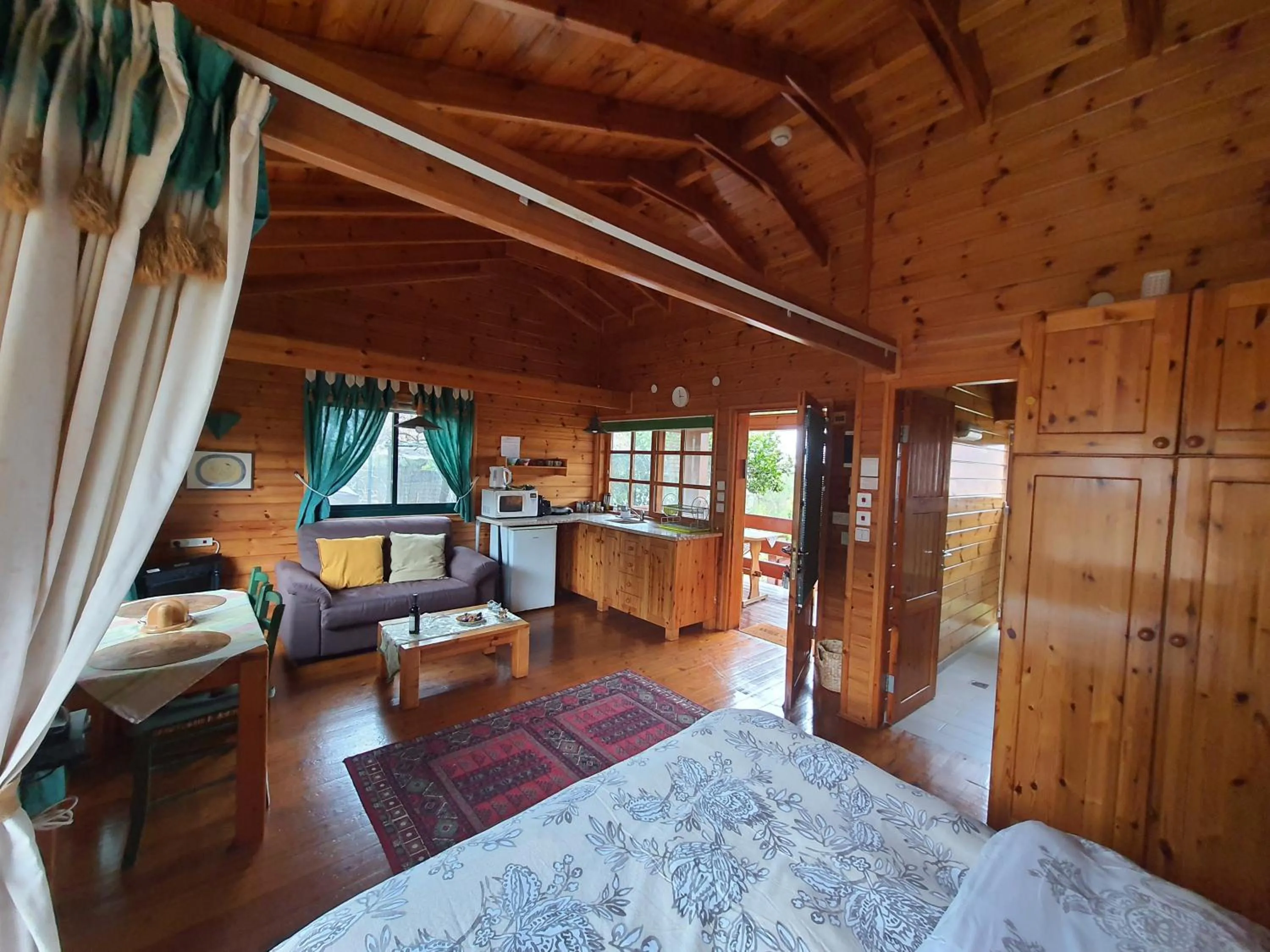 Bed in Eretz Hagalil - Land of Galilee