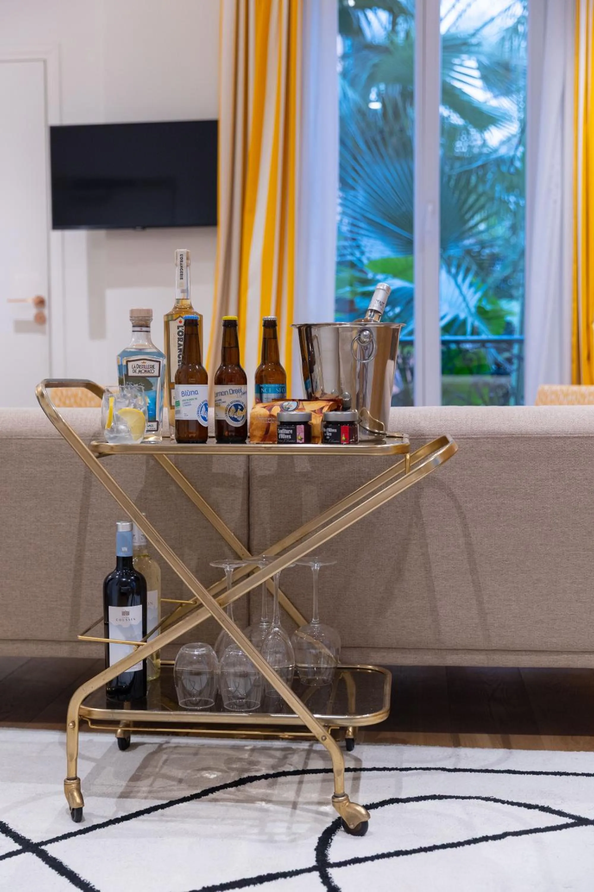 minibar in Maison Durante