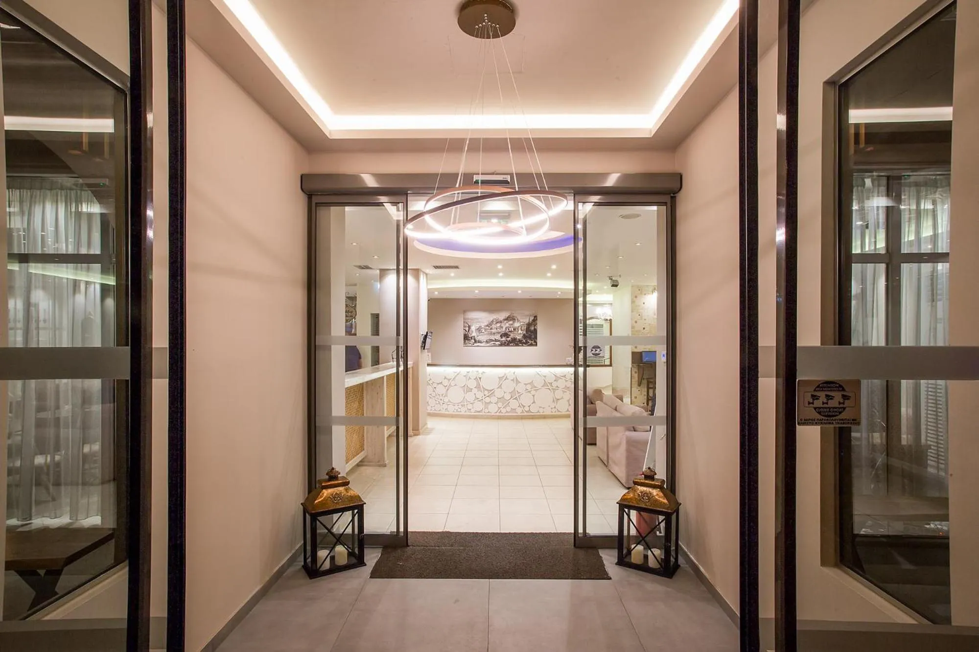 Facade/entrance, Bed in Telesilla Hotel