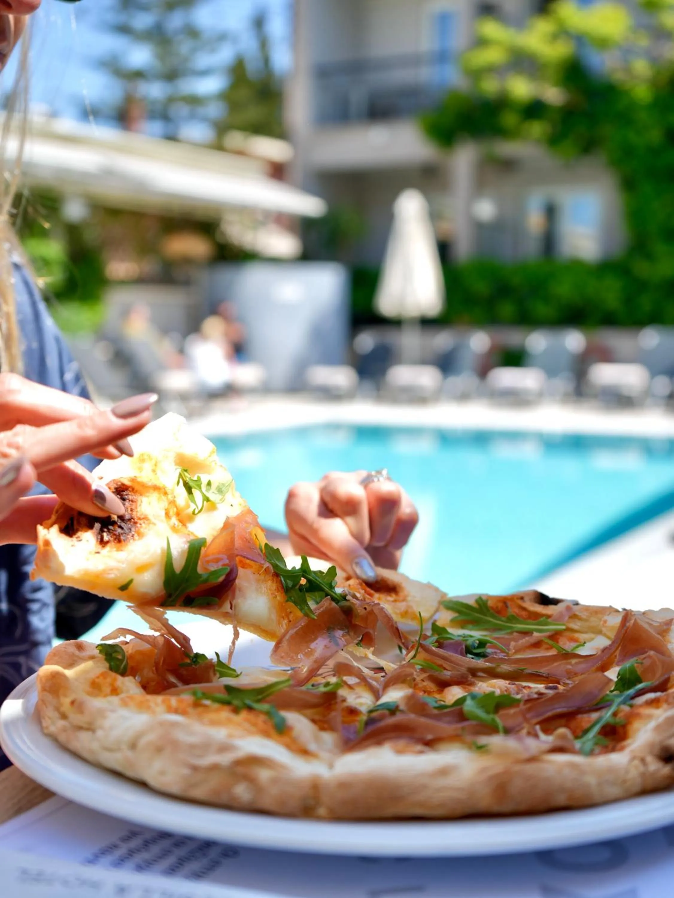 Restaurant/places to eat in Telesilla Hotel