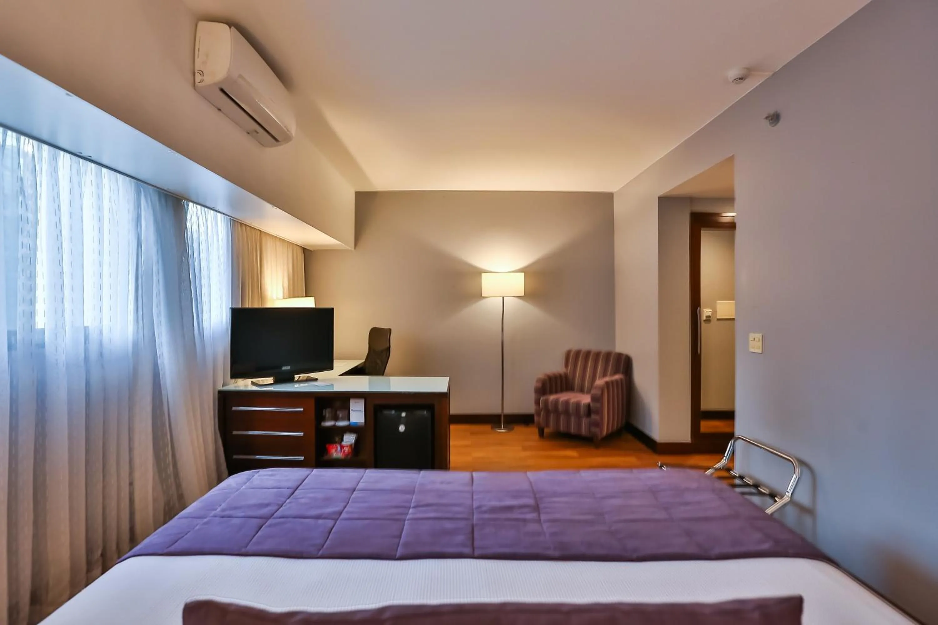 Bedroom, Bed in Wyndham São Paulo Berrini