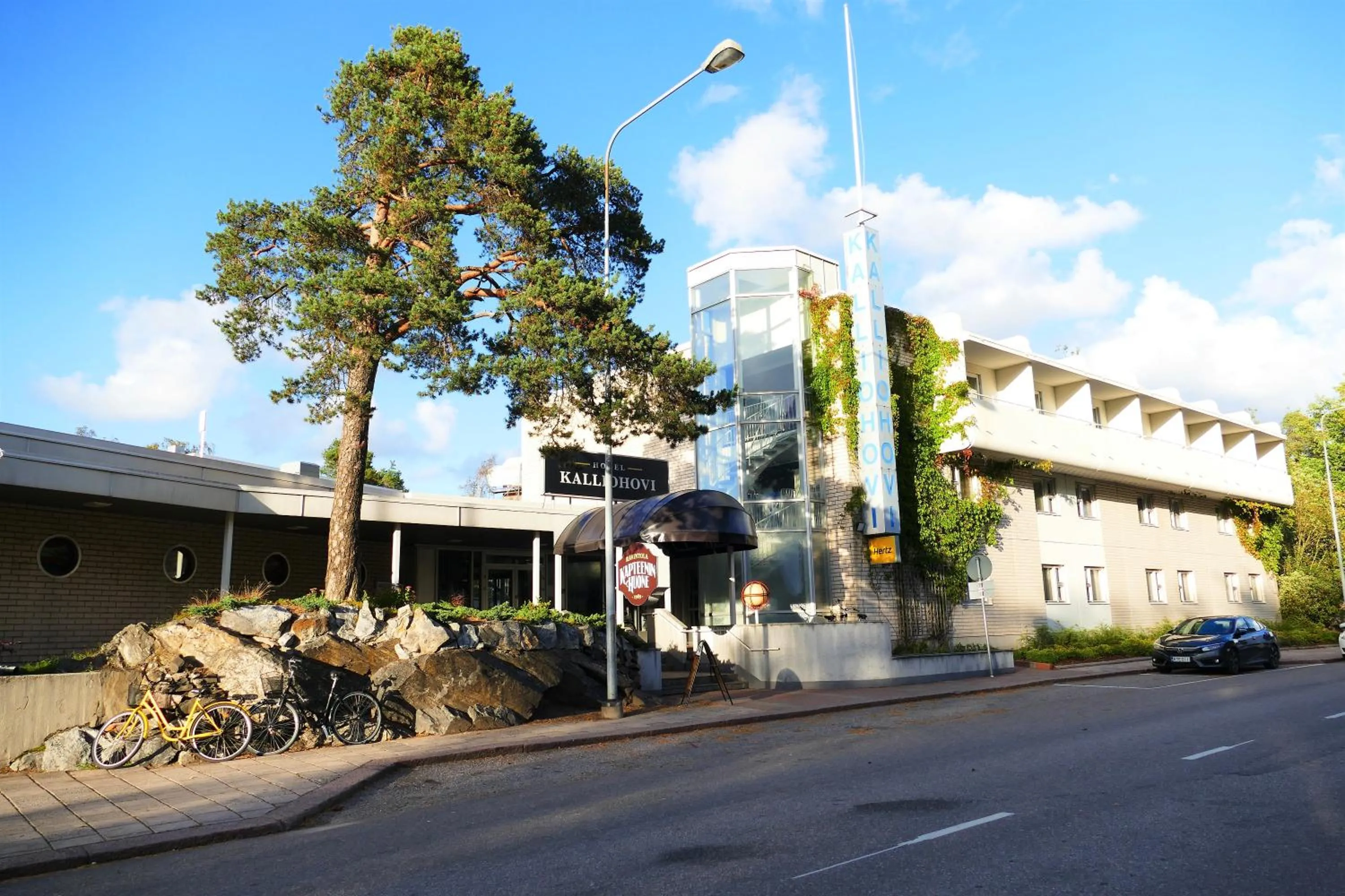 Facade/entrance in Hotel Kalliohovi