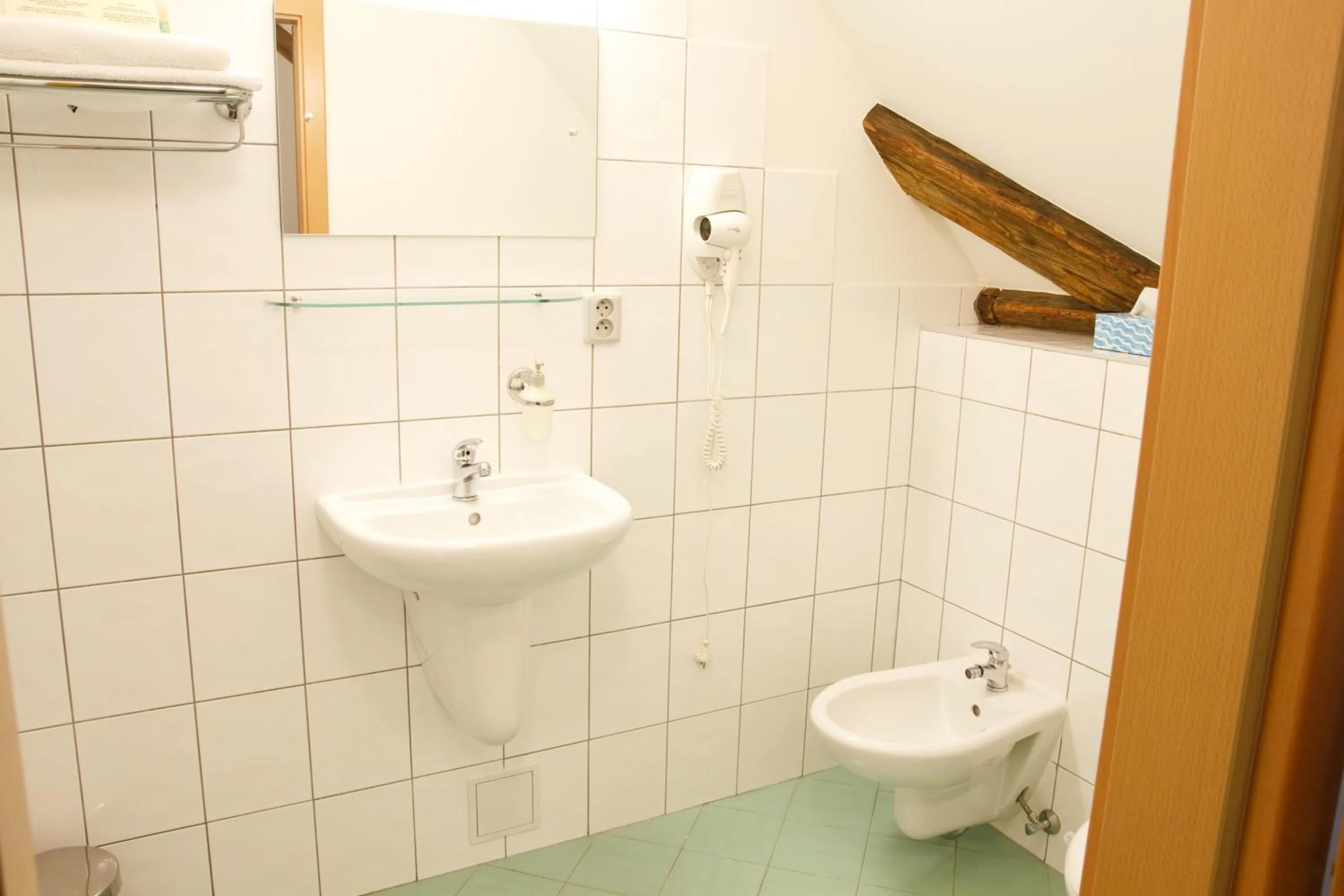 Bathroom in Adalbert Ecohotel