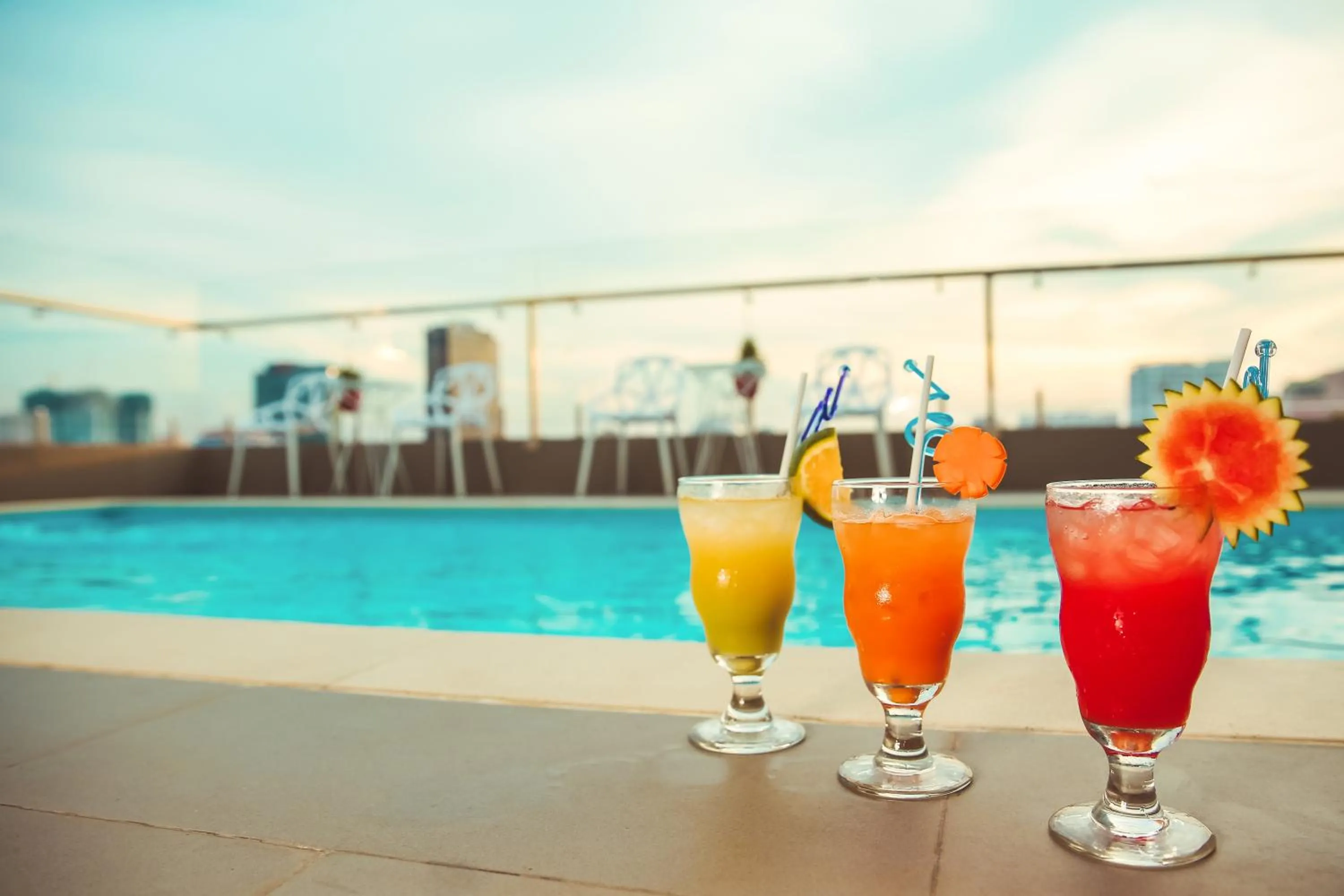 Swimming pool in Prague Hotel