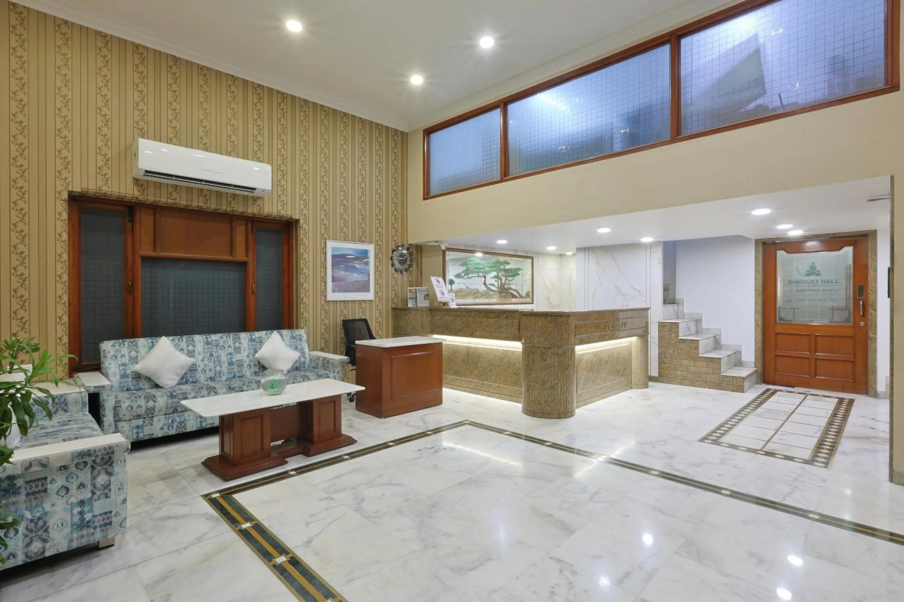 Lobby or reception in Hotel Apex