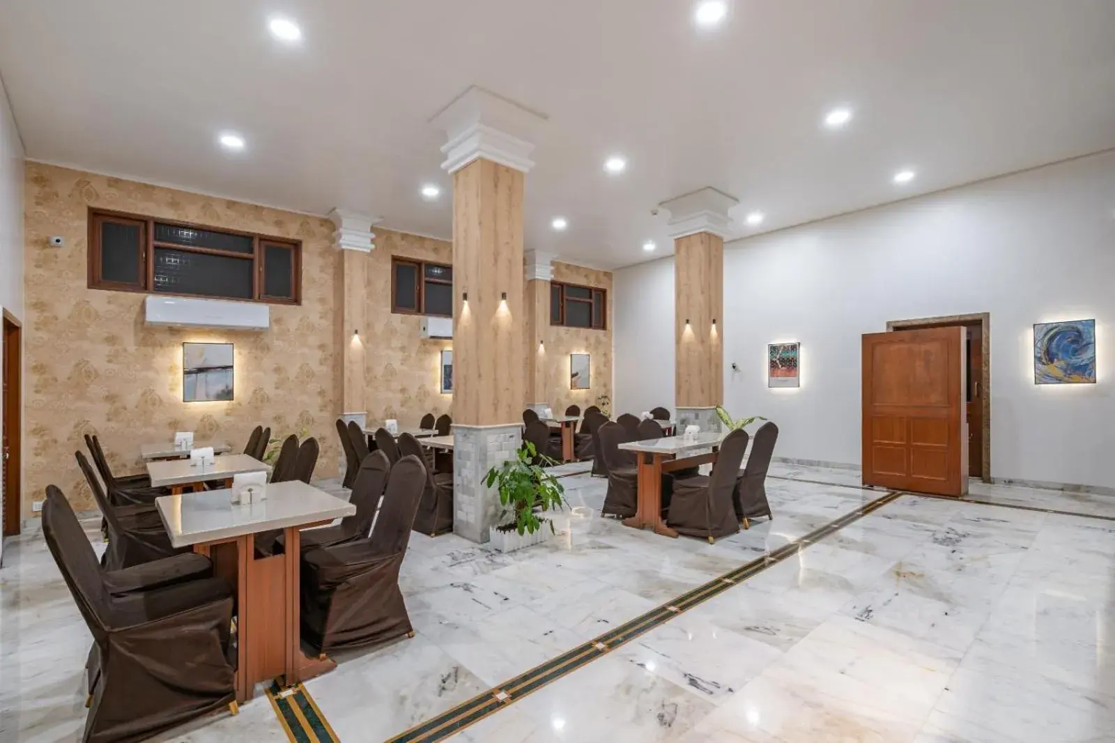 Restaurant/places to eat in Hotel Apex Restaurant/places to eat in Hotel Apex