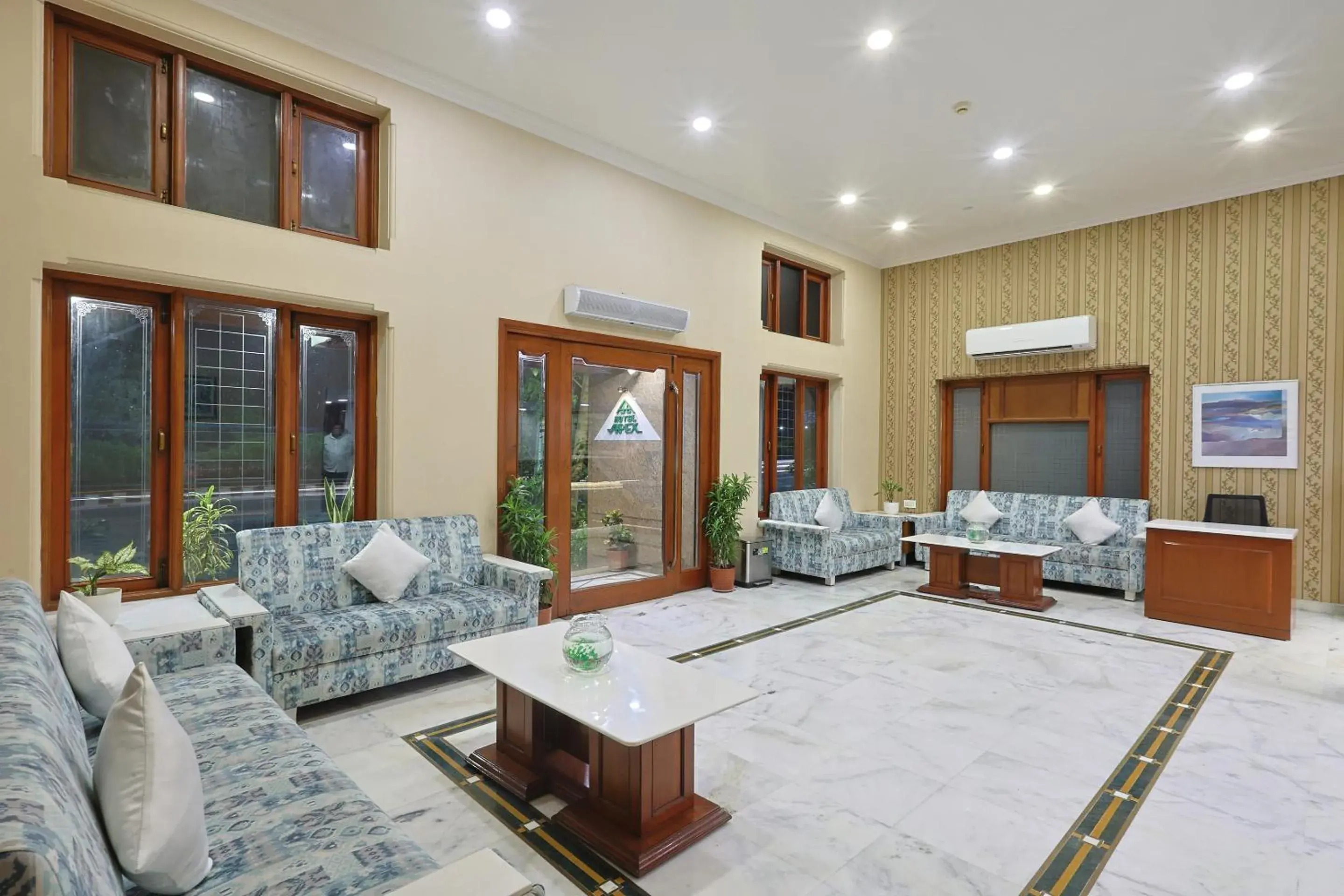 Lobby or reception in Hotel Apex Lobby or reception in Hotel Apex