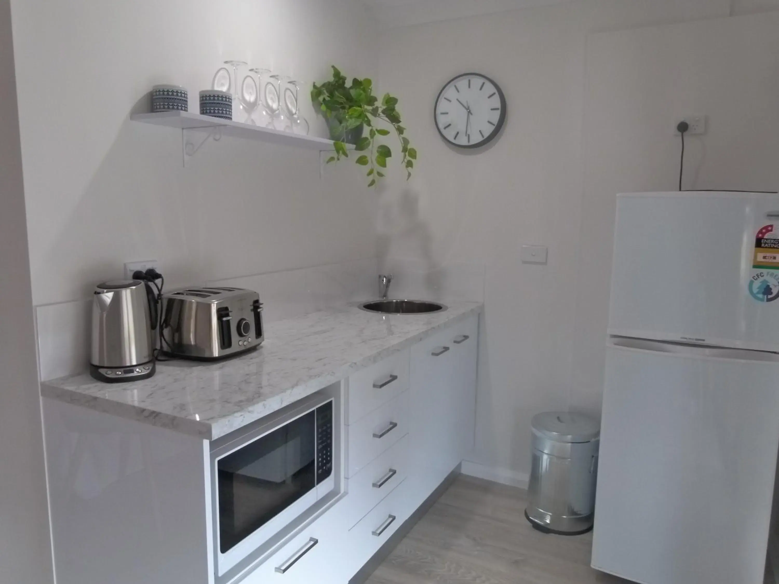 Kitchen or kitchenette in The Sanctuary at Paradise Beach B&B Kitchen or kitchenette in The Sanctuary at Paradise Beach B&B