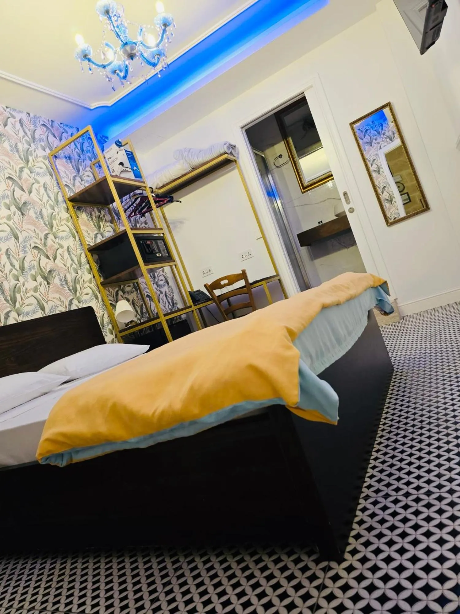 Economy Double or Twin Room with Internal View in Luciano Valletta Boutique