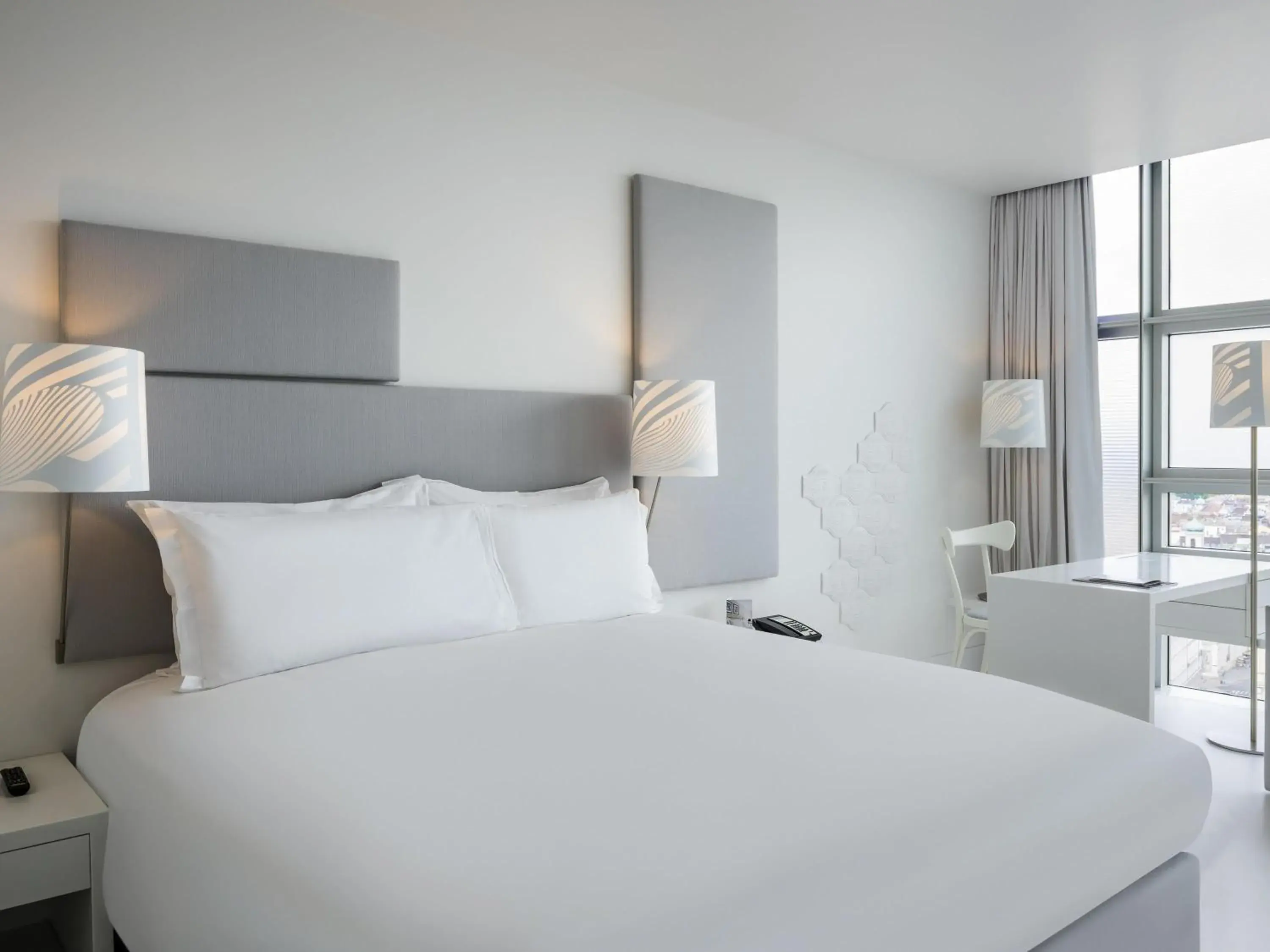 Bedroom, Bed in SO/ Vienna Bedroom, Bed in SO/ Vienna