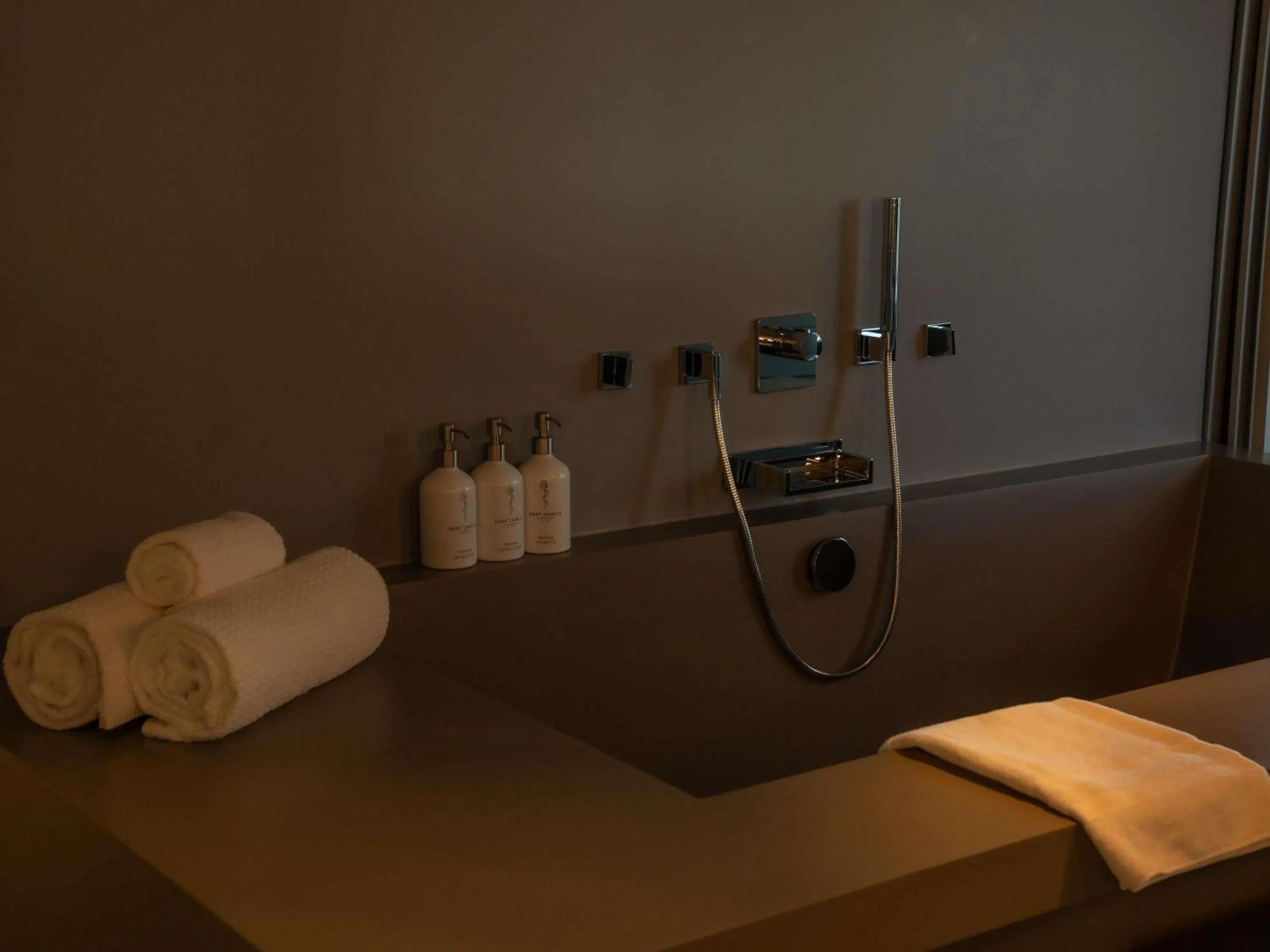 Bedroom in SO/ Vienna