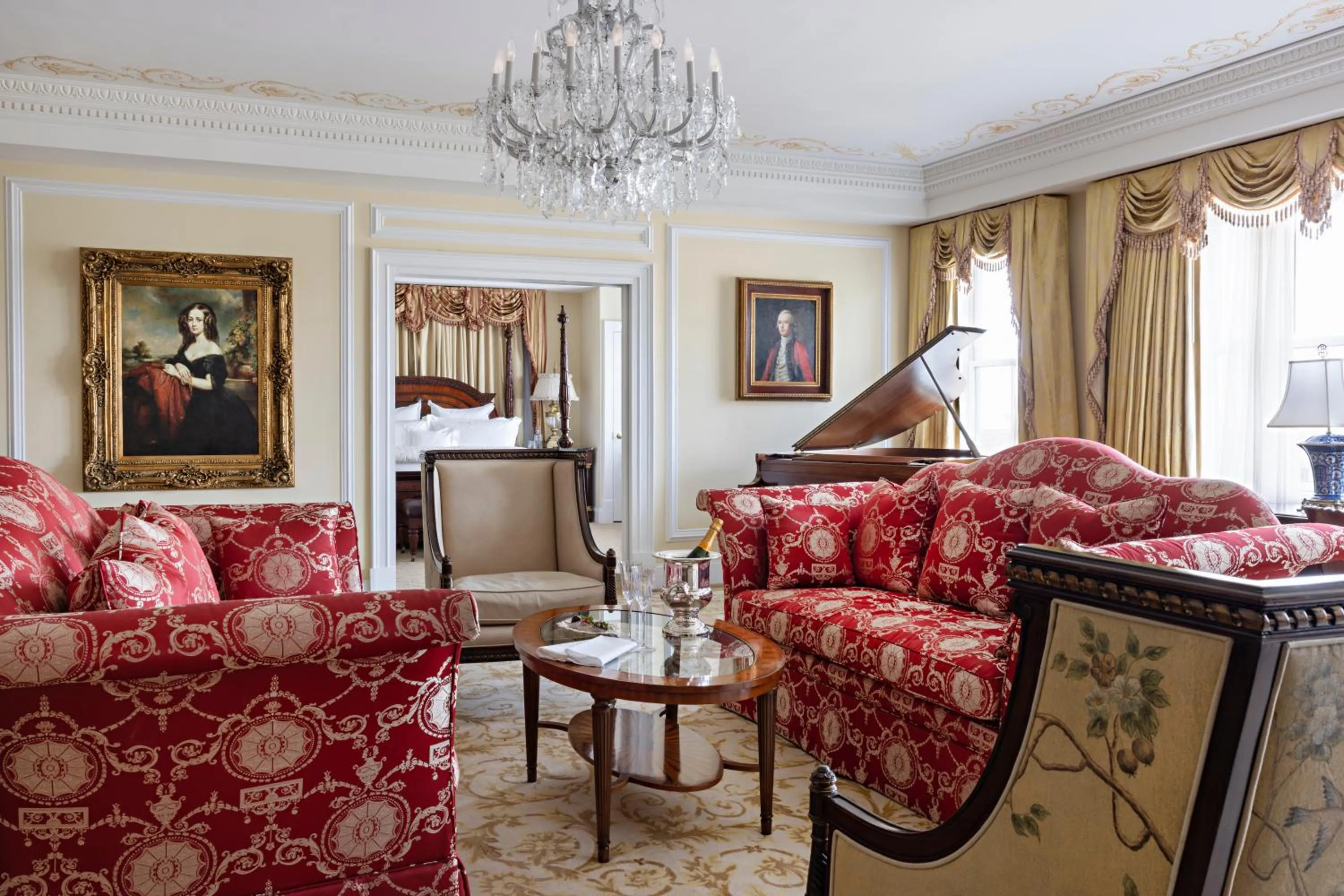 Market Pavilion Hotel