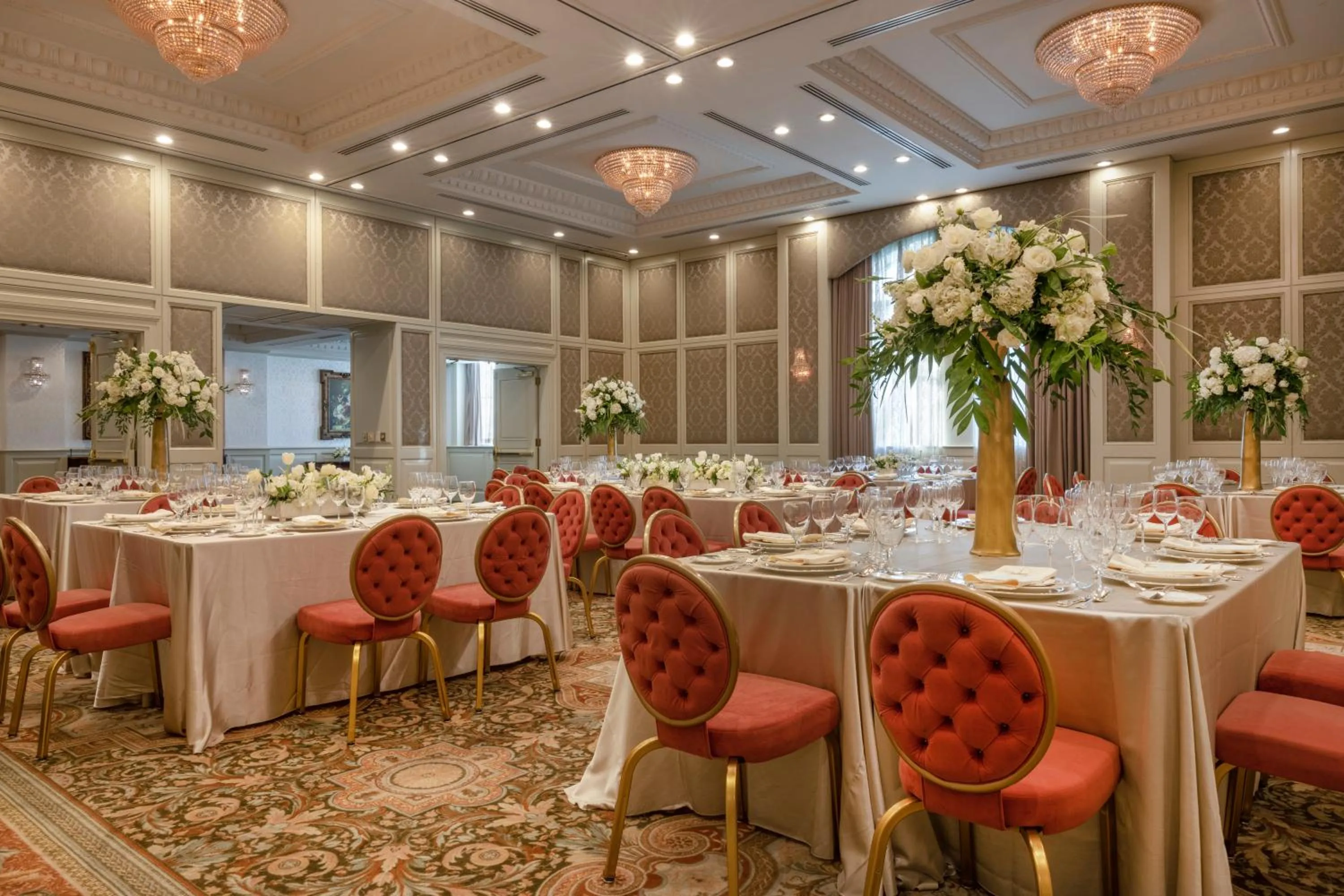 Market Pavilion Hotel