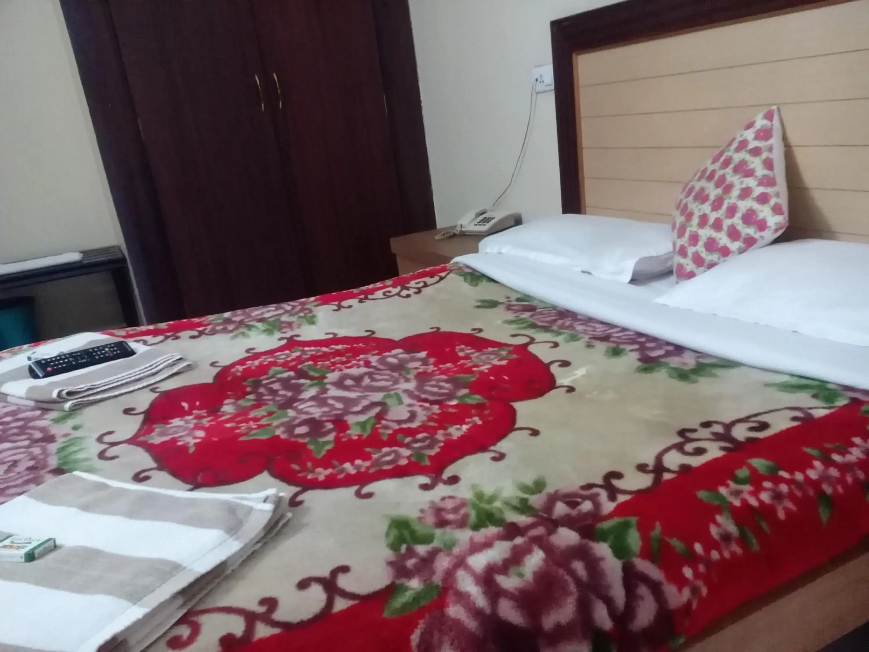 Bedroom, Bed in Hotel Preethi Palace Bedroom, Bed in Hotel Preethi Palace