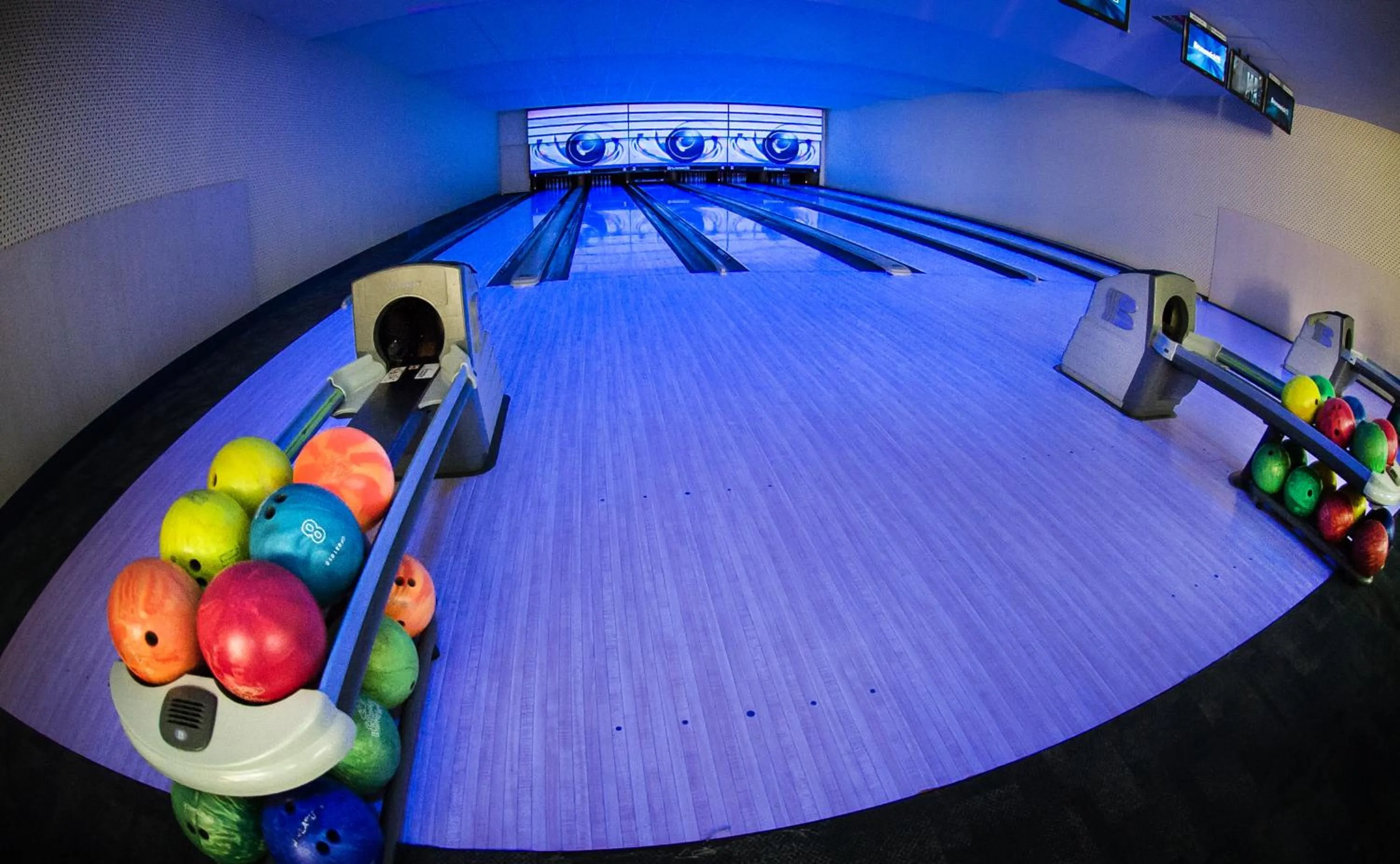 Bowling in Hotel Porto