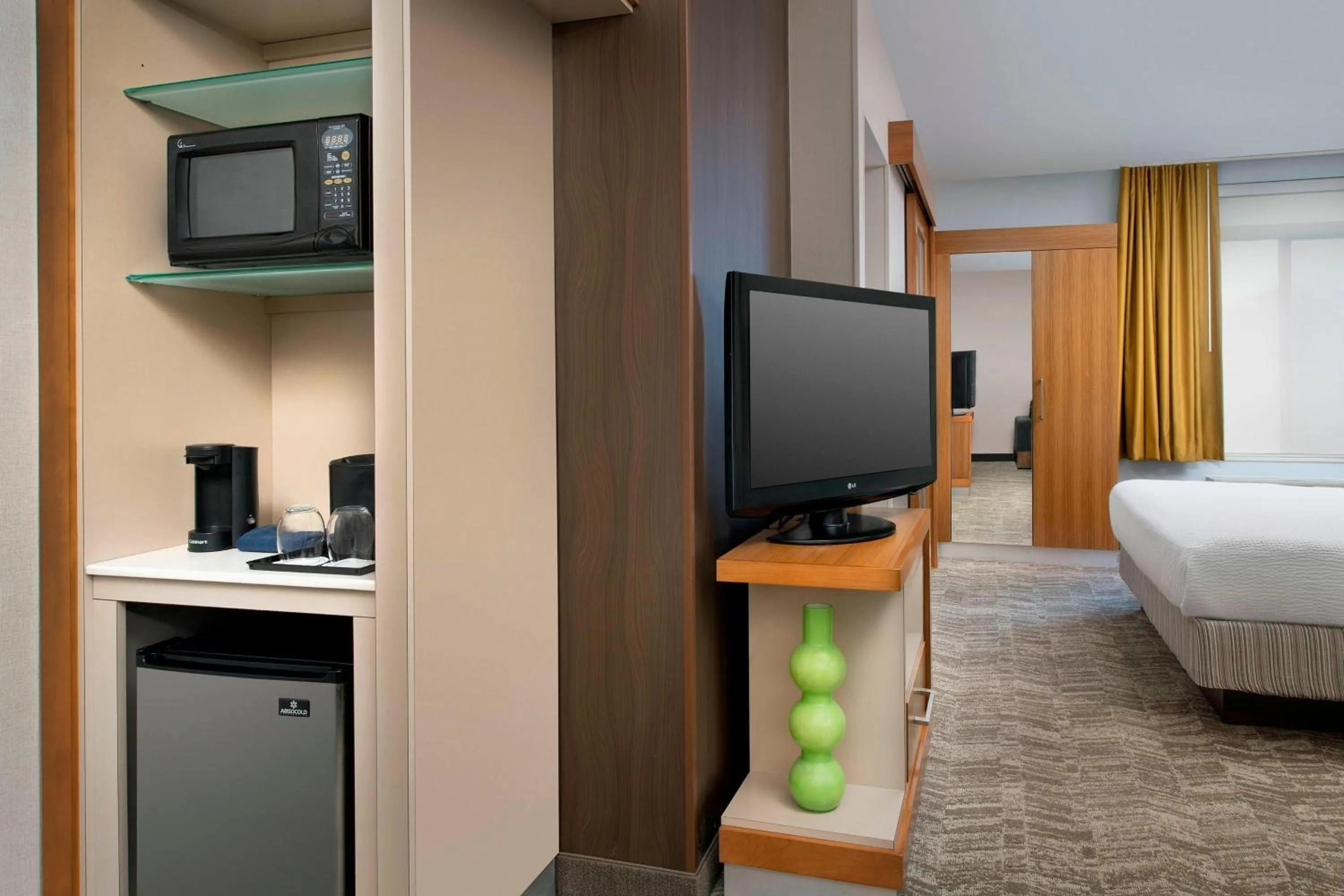 Photo of the whole room, Bed in SpringHill Suites Potomac Mills Woodbridge