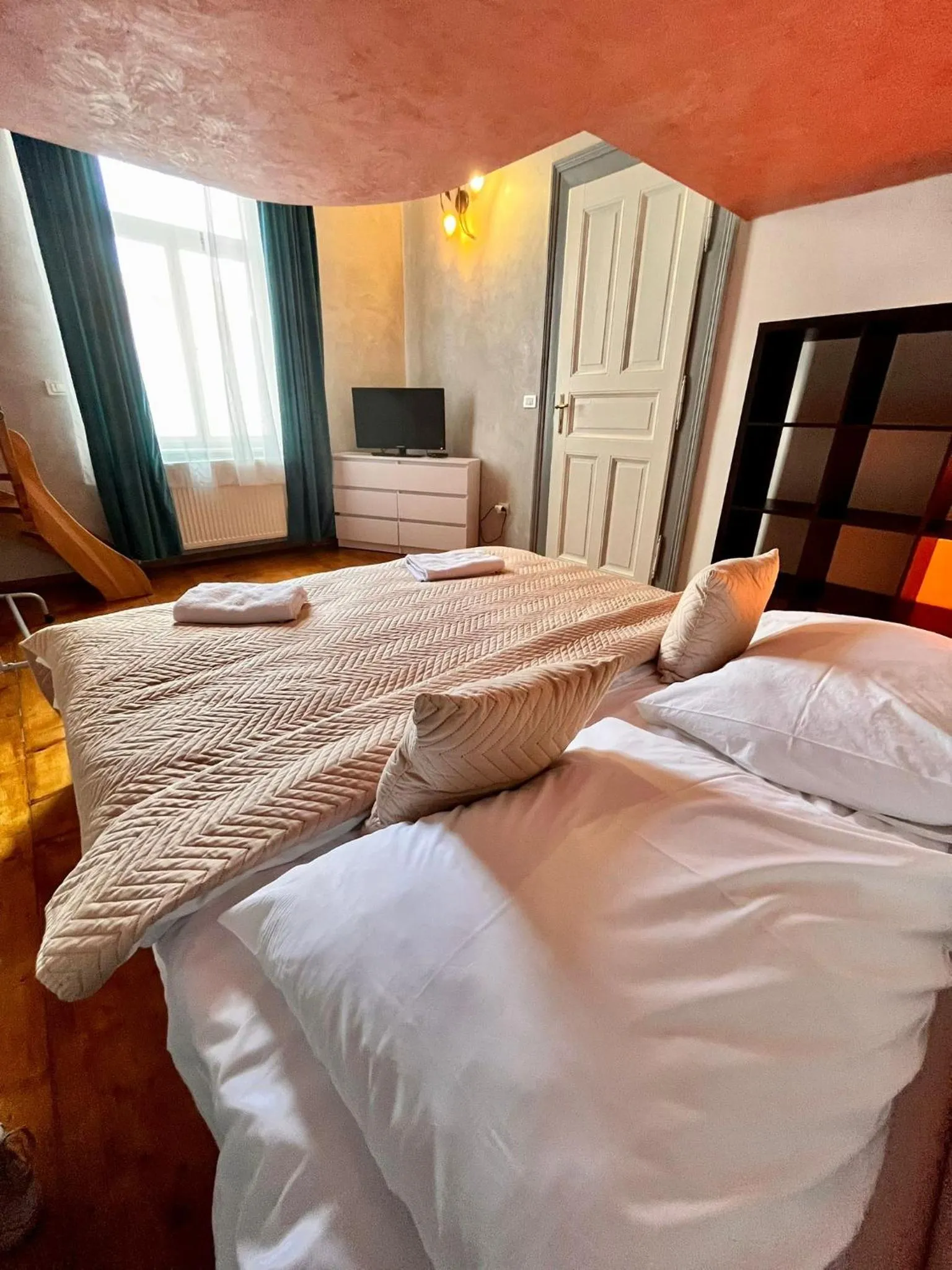 Bed in Casa Italia Prague
