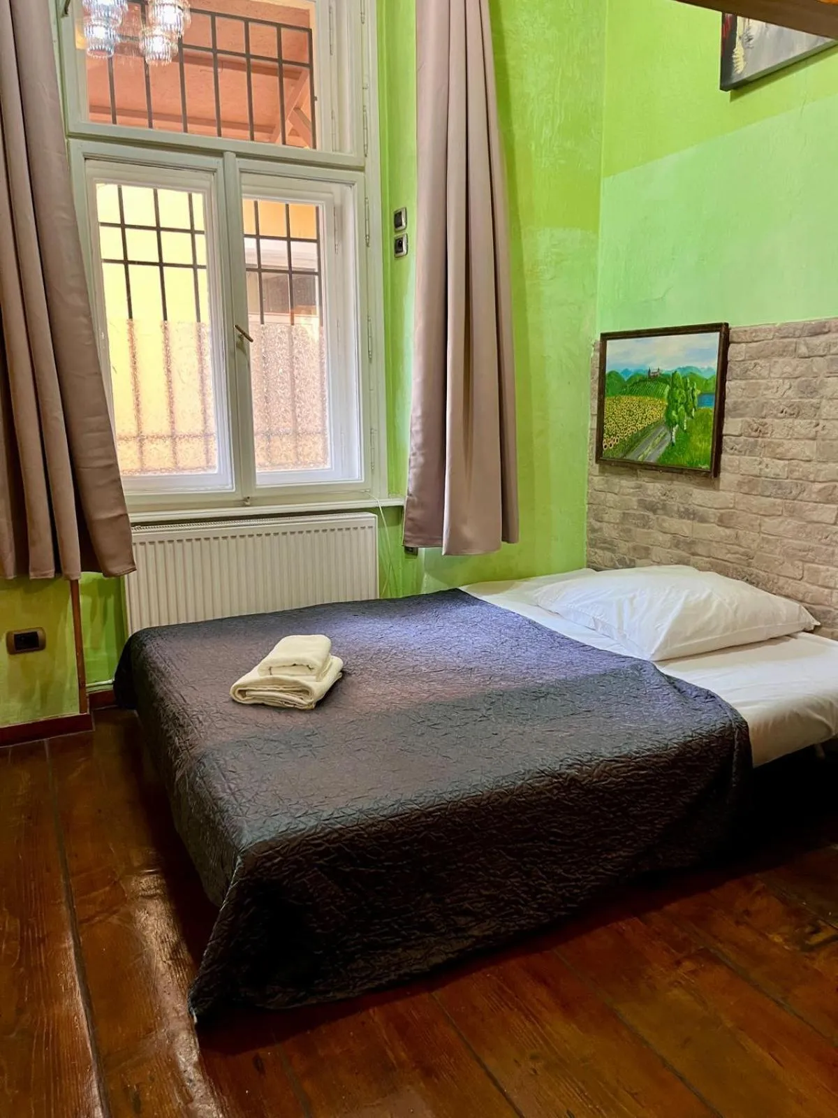 Bed in Casa Italia Prague