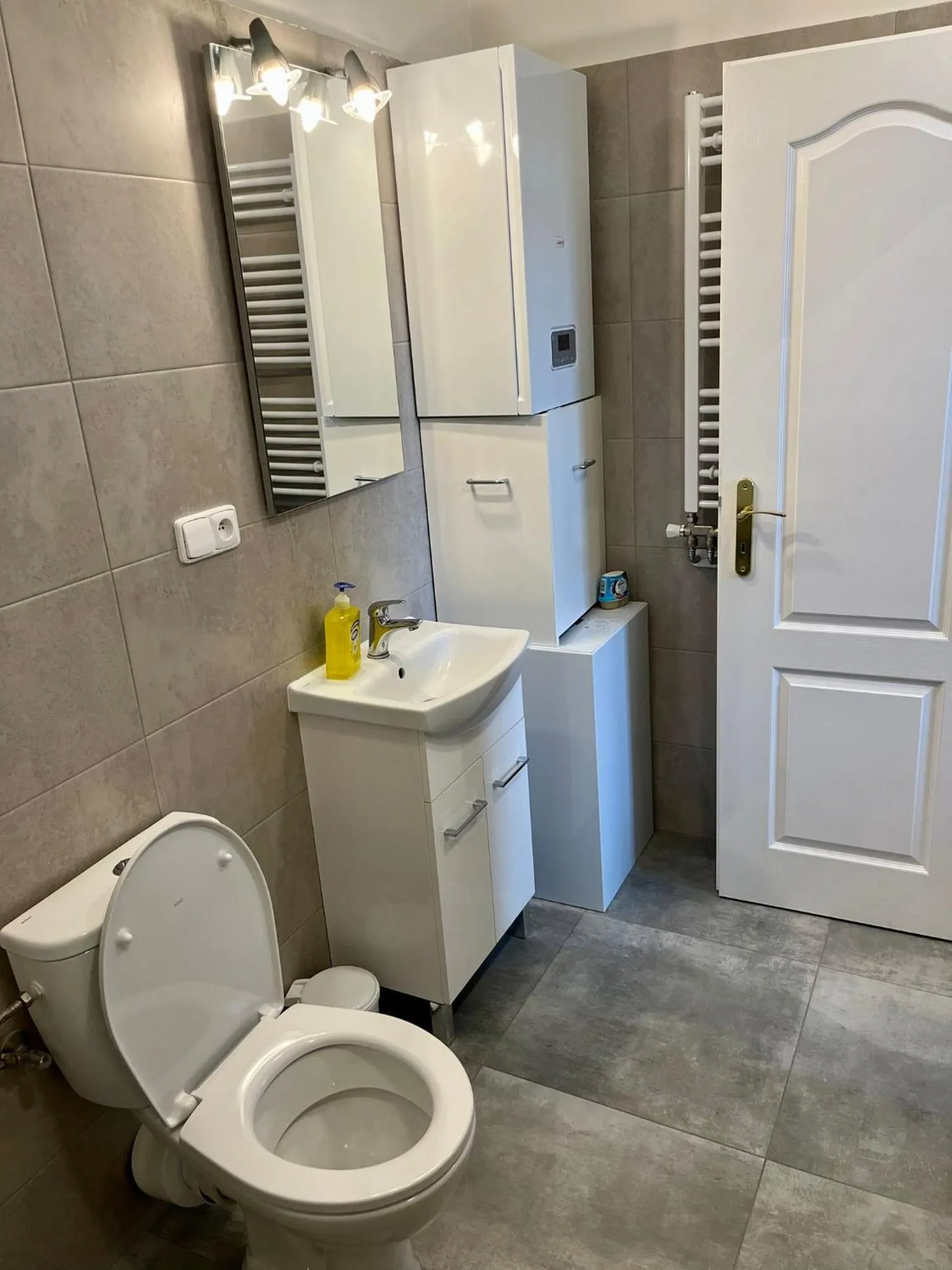 Toilet in Casa Italia Prague