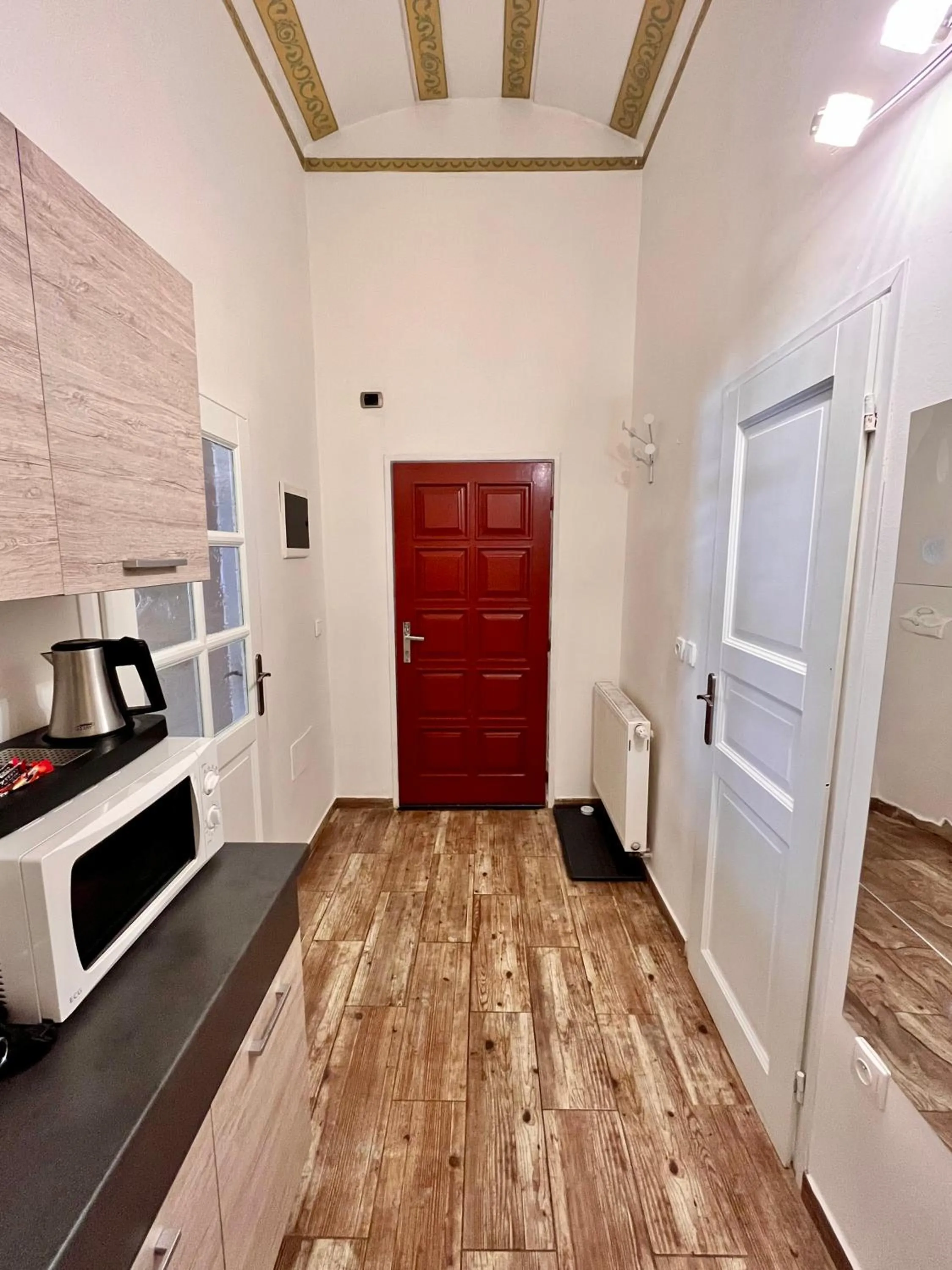 Facade/entrance in Casa Italia Prague