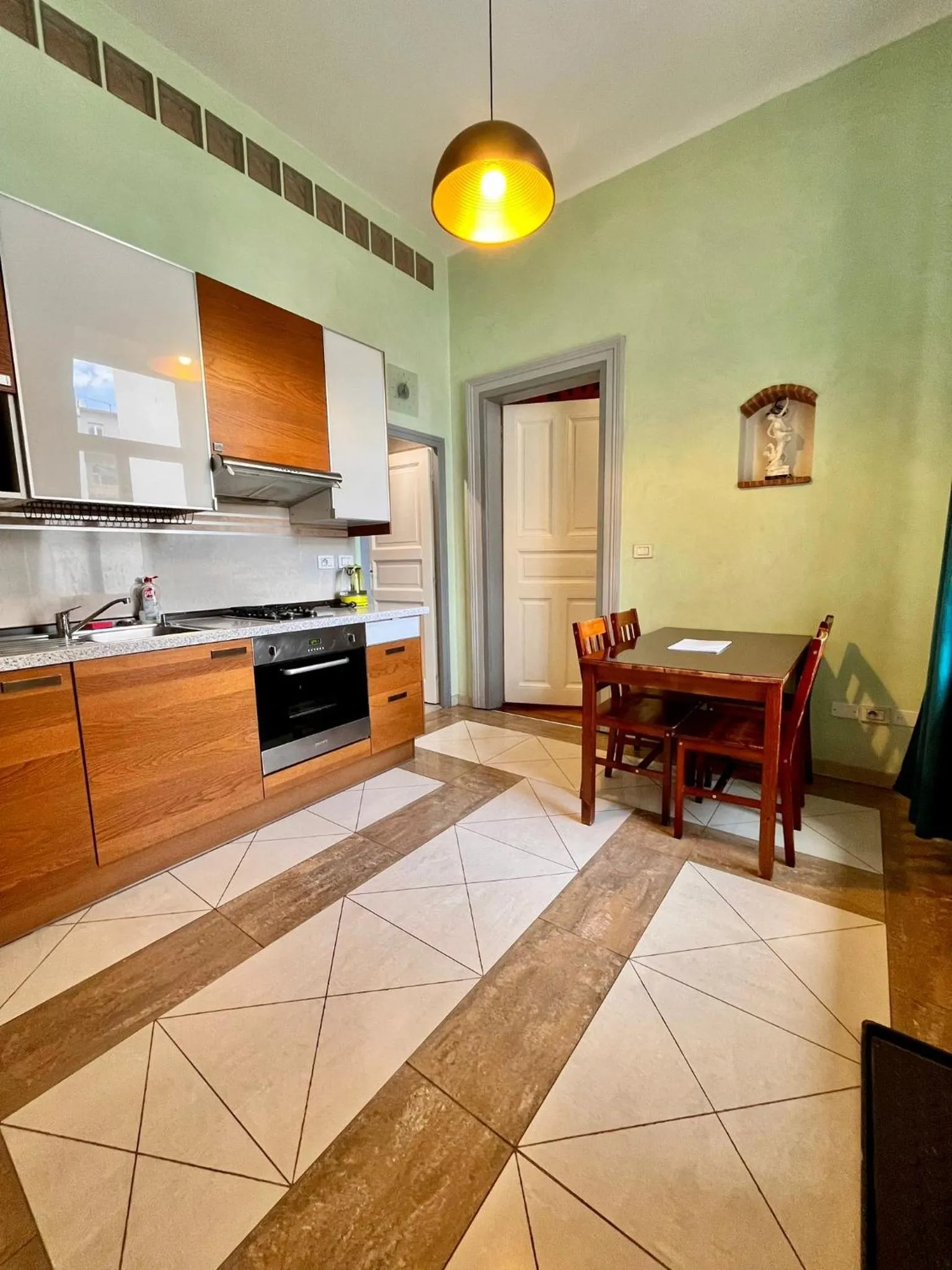 Kitchen or kitchenette in Casa Italia Prague