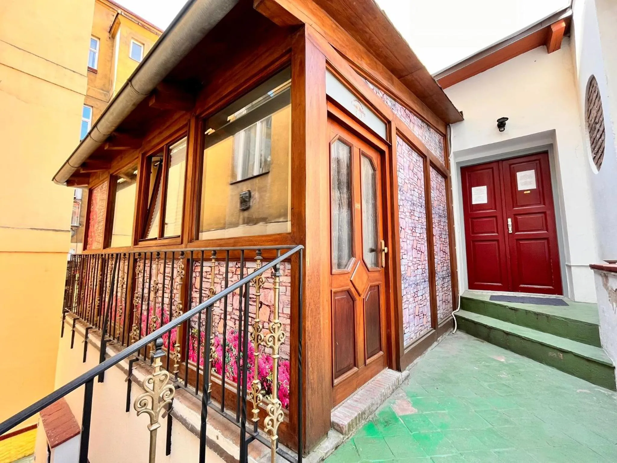 Property building in Casa Italia Prague