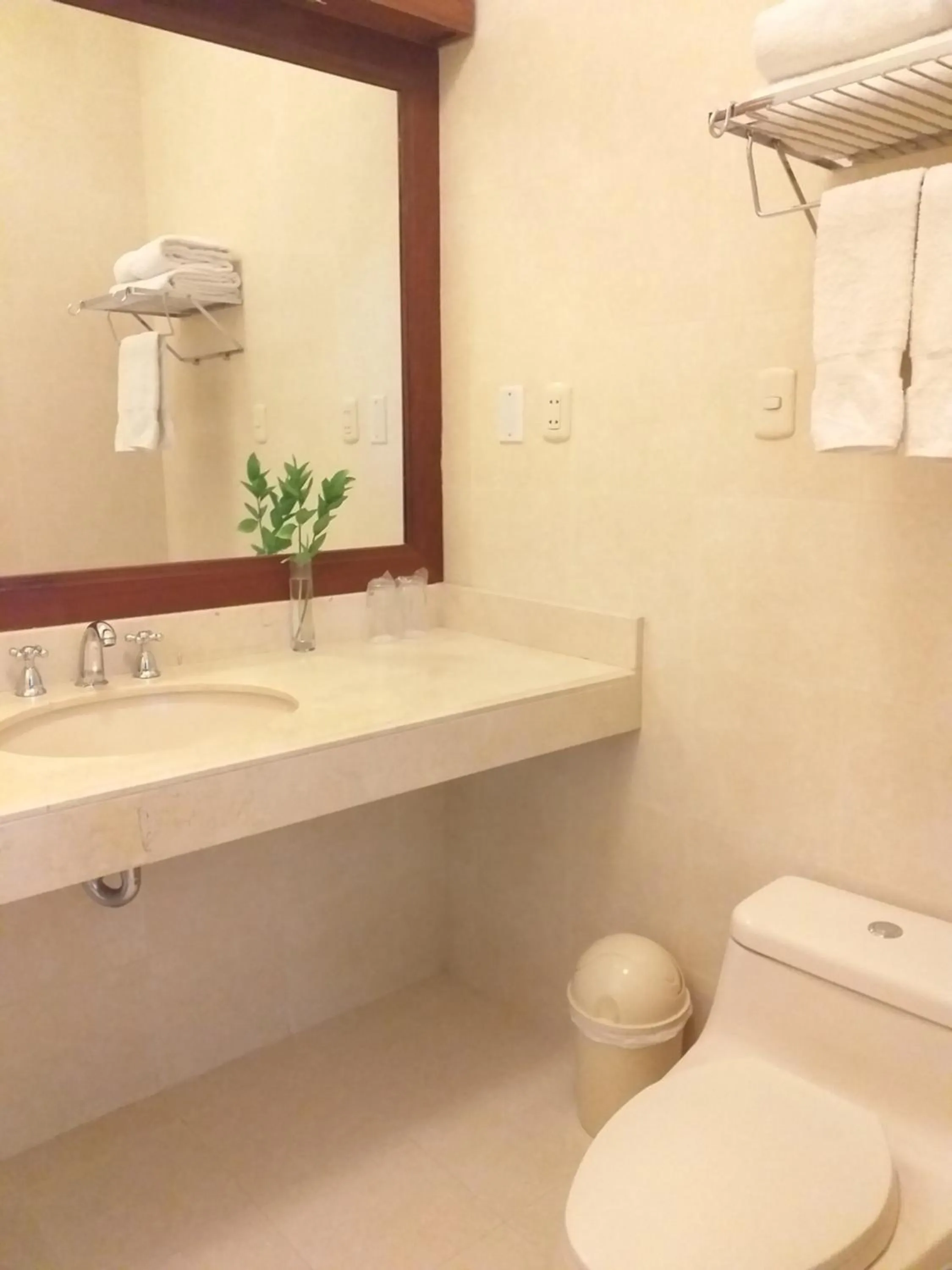 Bathroom in Hotel Casa Campo by Cassana